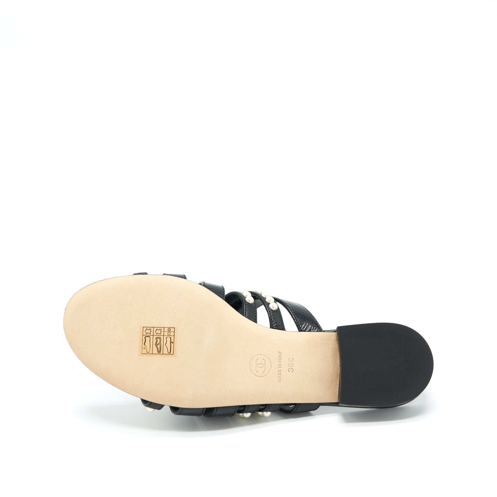 CHANEL LEATHER AND PEARL SANDAL BLACK