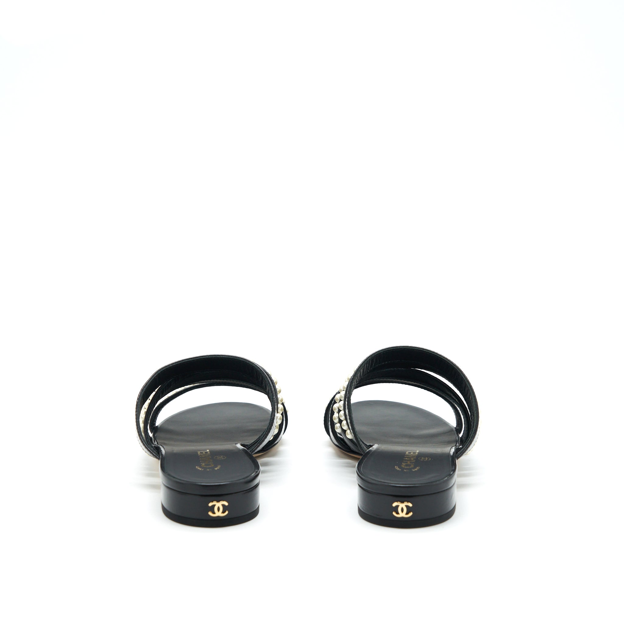 CHANEL LEATHER AND PEARL SANDAL BLACK
