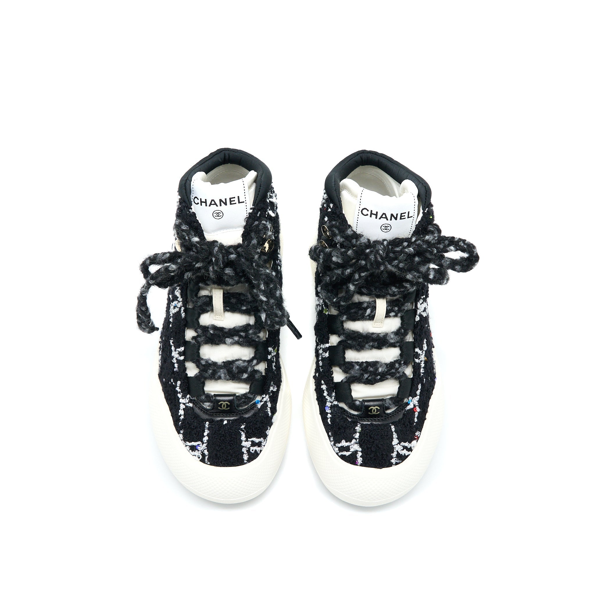 CHANEL WINTER SNEAKERS FABRIC BLACK/WHITE