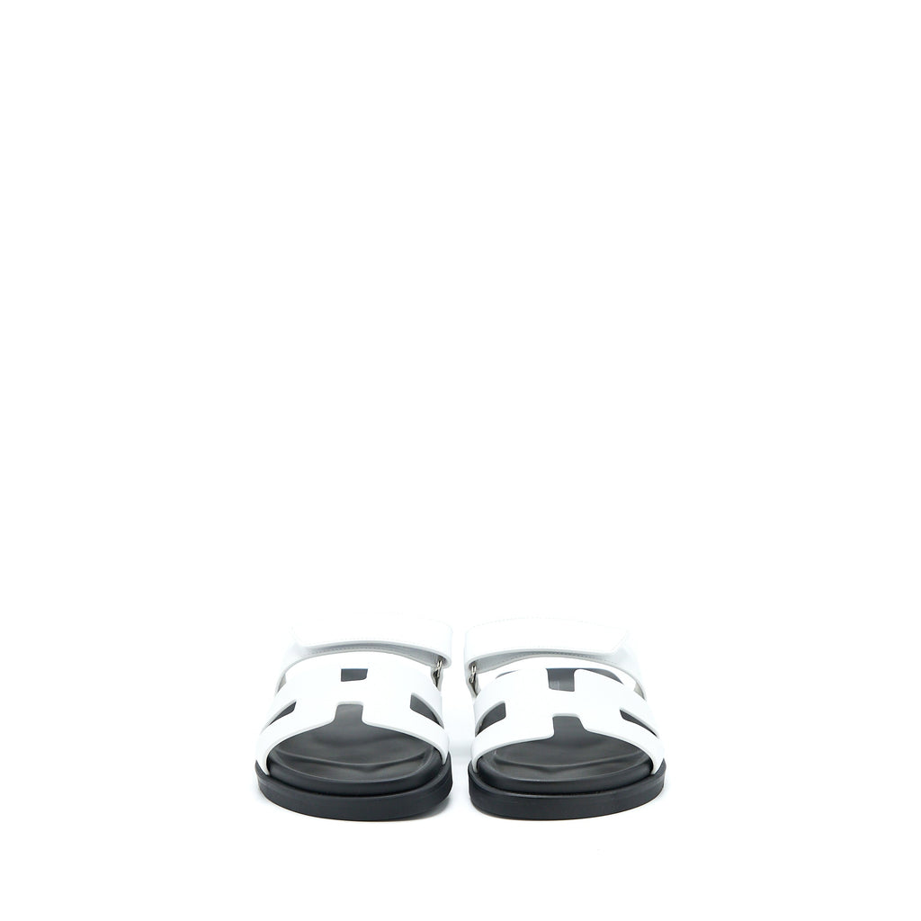 HERMES CHYPRE SANDAL CALFSKIN WHITE/BLACK