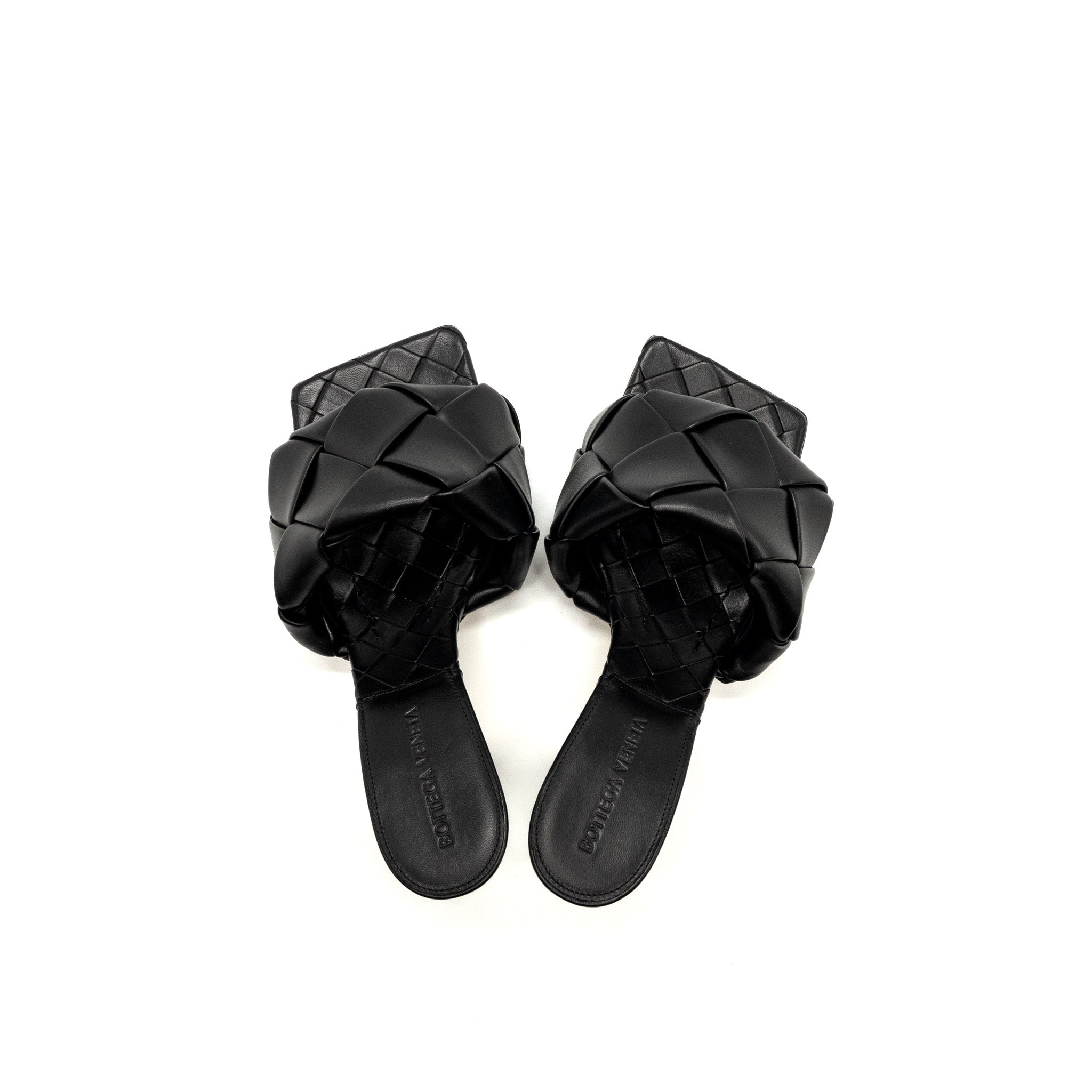 BOTTEGA VENETA LIDO MULE NAPPA LAMBSKIN BLACK