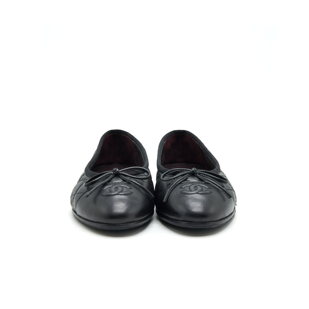 CHANEL CLASSIC QUILTED FLAT SHOES