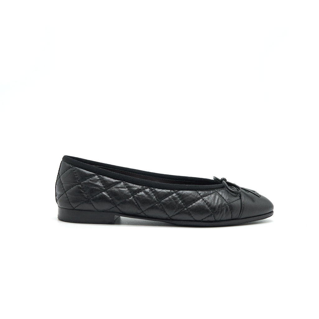 CHANEL CLASSIC QUILTED FLAT SHOES