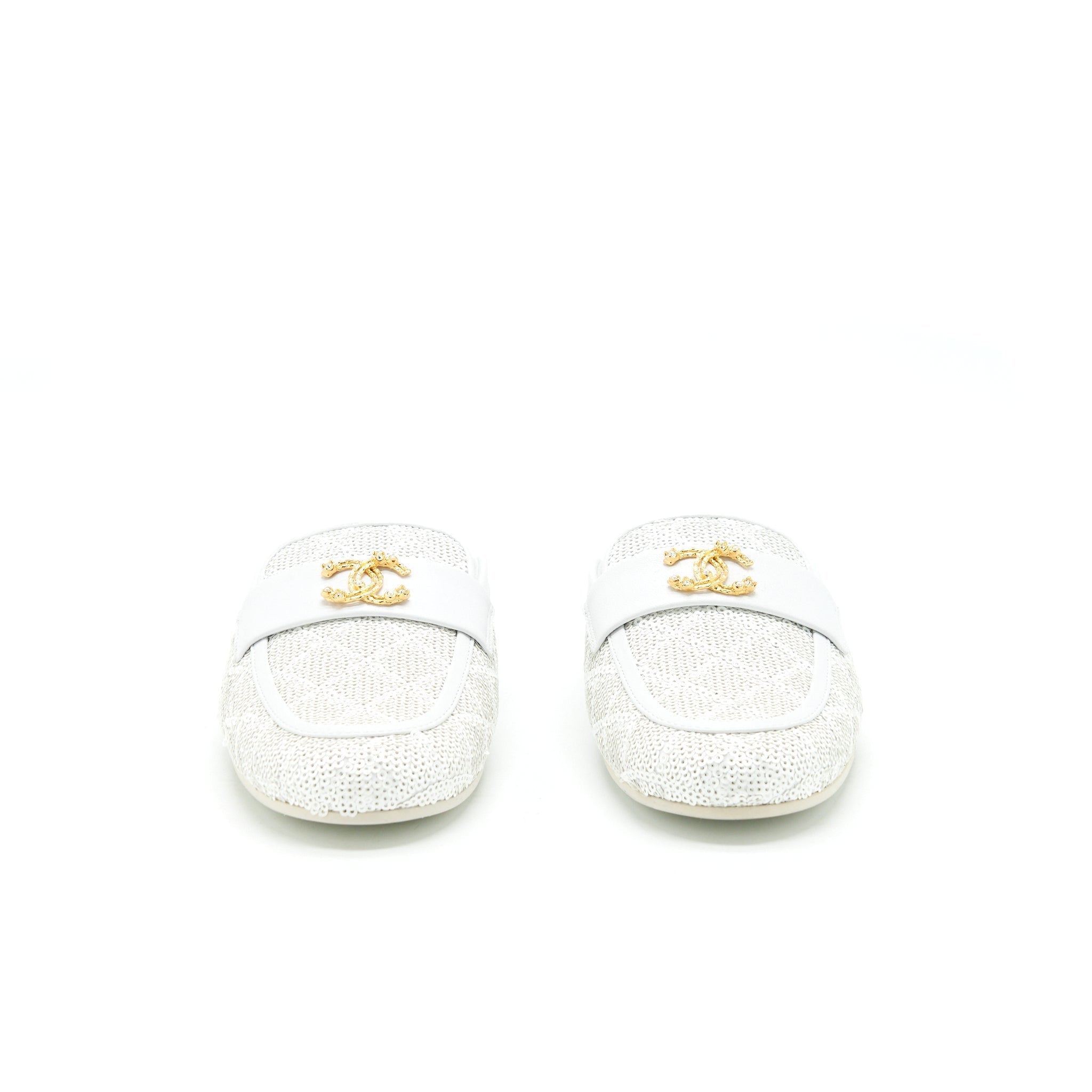 CHANEL CC LOGO SEQUINS LAMBSKIN MULE WHITE GHW