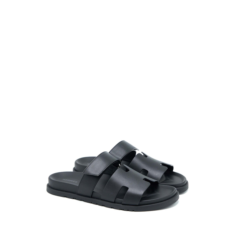 HERMES CHYPRE SANDALS BLACK