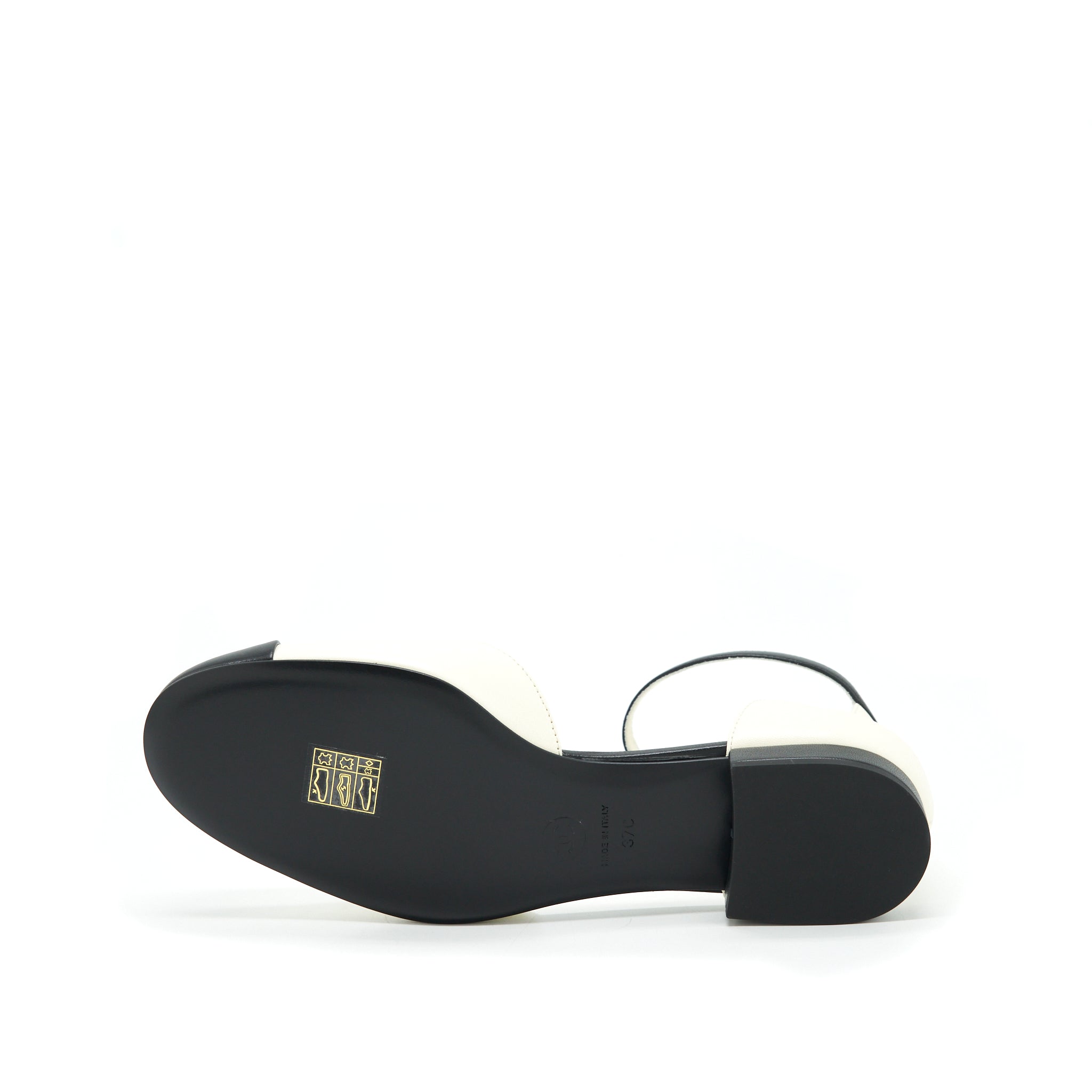 CHANEL OPEN FLAT SHOES LAMBSKIN IVORY / BLACK