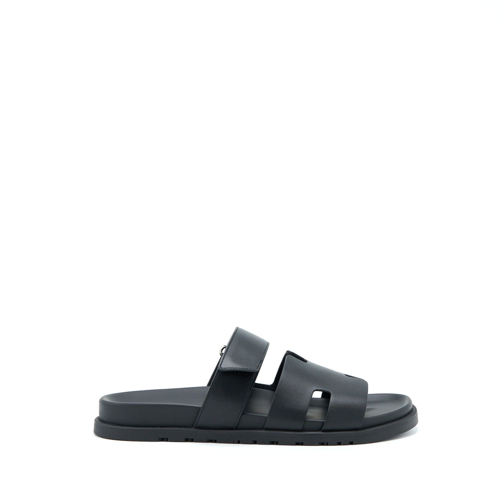 HERMES CHYPRE SANDALS BLACK