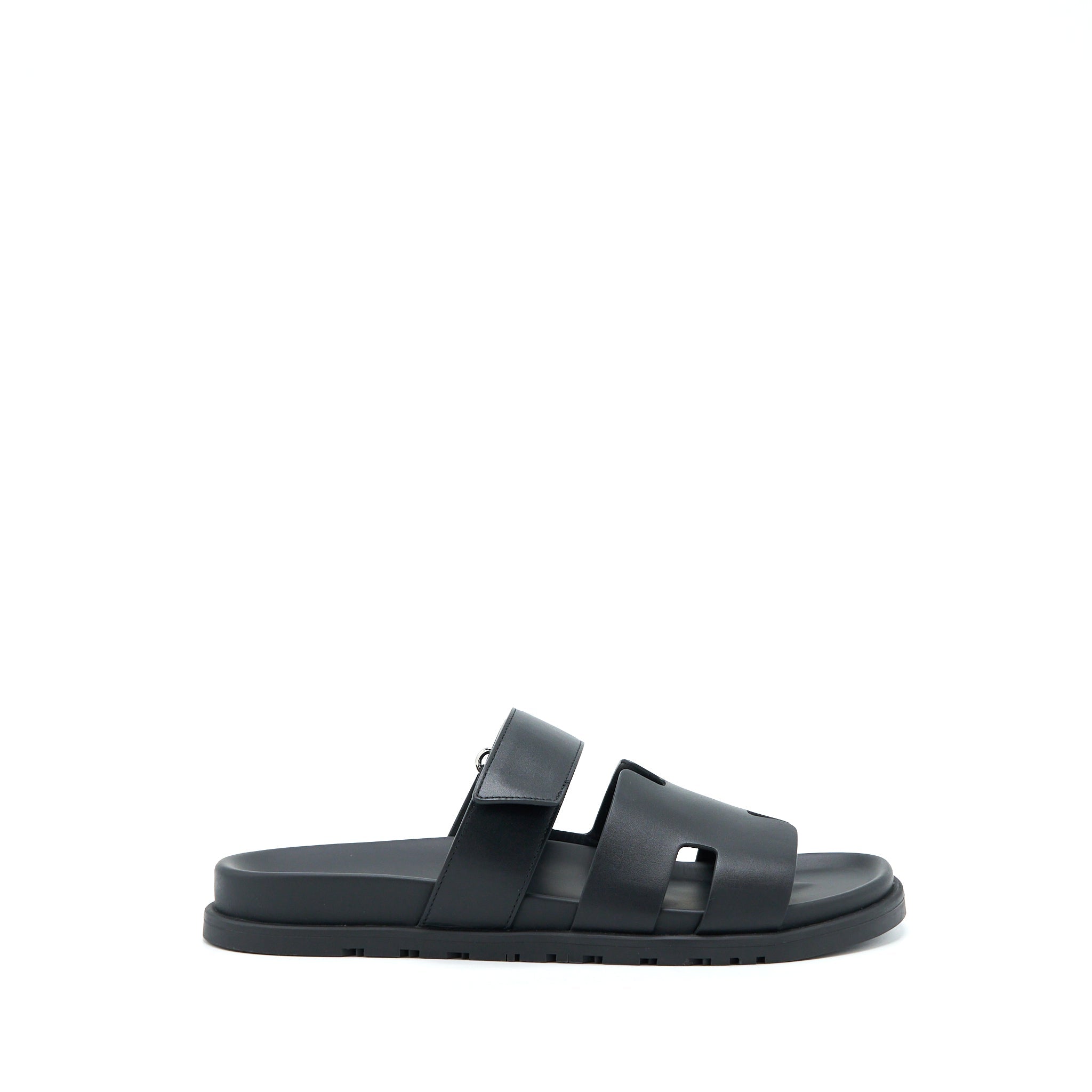HERMES CHYPRE SANDALS BLACK
