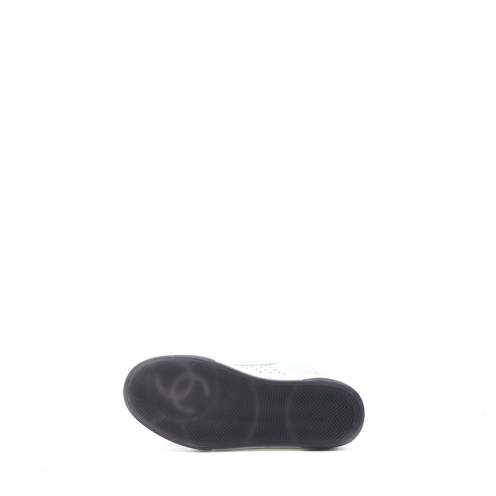 CHANEL LETTER/CC LOGO SNEAKER CALFSKIN BLACK/WHITE