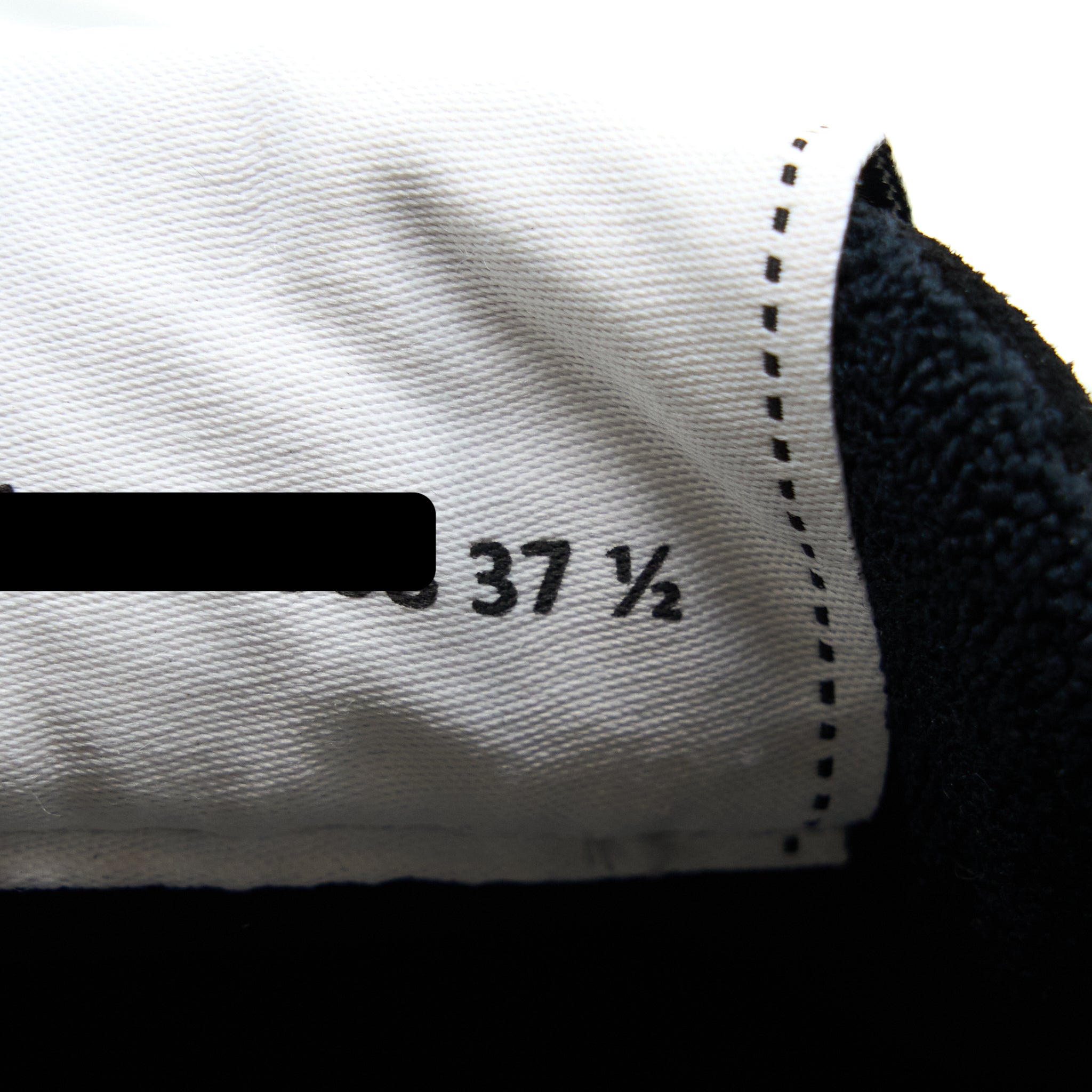 CHANEL LETTER/CC LOGO SNEAKER CALFSKIN BLACK/WHITE