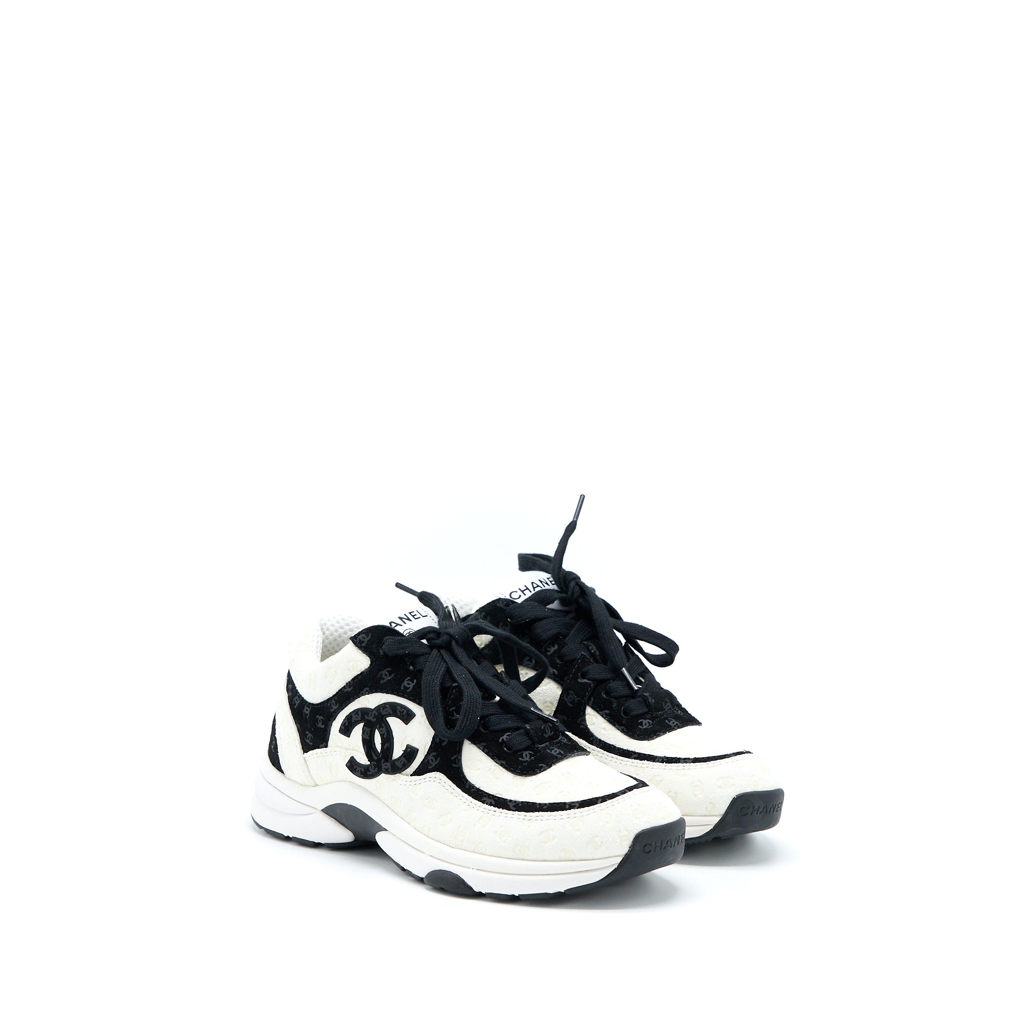CHANEL 22A TRAINERS PRINTED SUEDE/CALFSKIN BLACK/WHITE