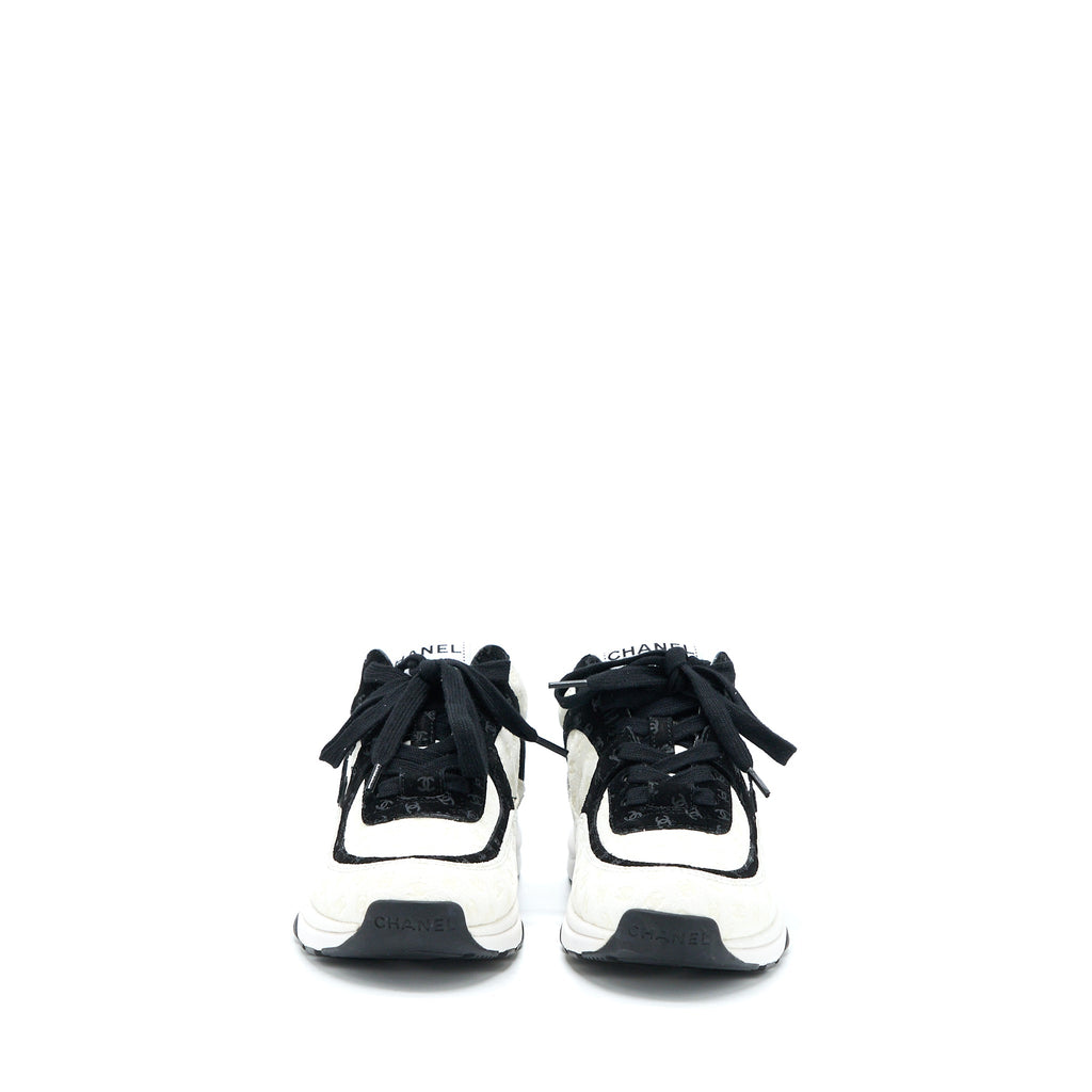 CHANEL 22A TRAINERS PRINTED SUEDE/CALFSKIN BLACK/WHITE