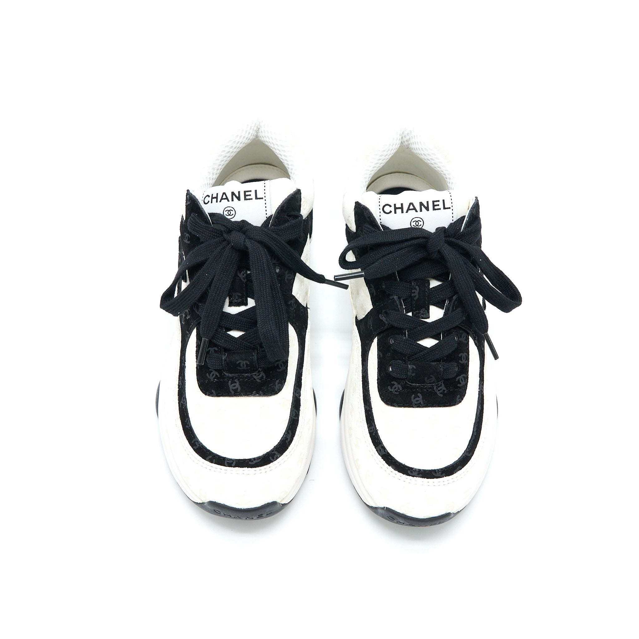 CHANEL 22A TRAINERS PRINTED SUEDE/CALFSKIN BLACK/WHITE