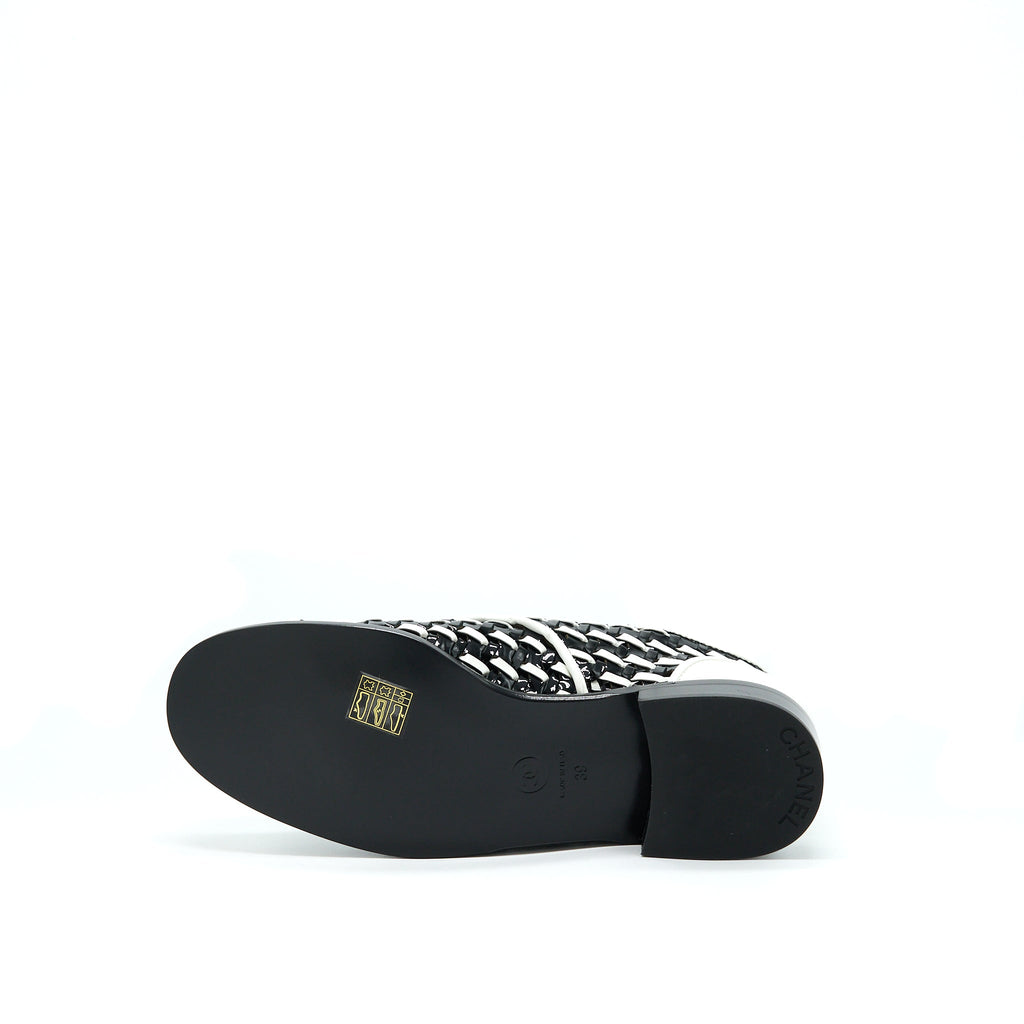 CHANEL PATENT BLACK/WHITE LOAFER