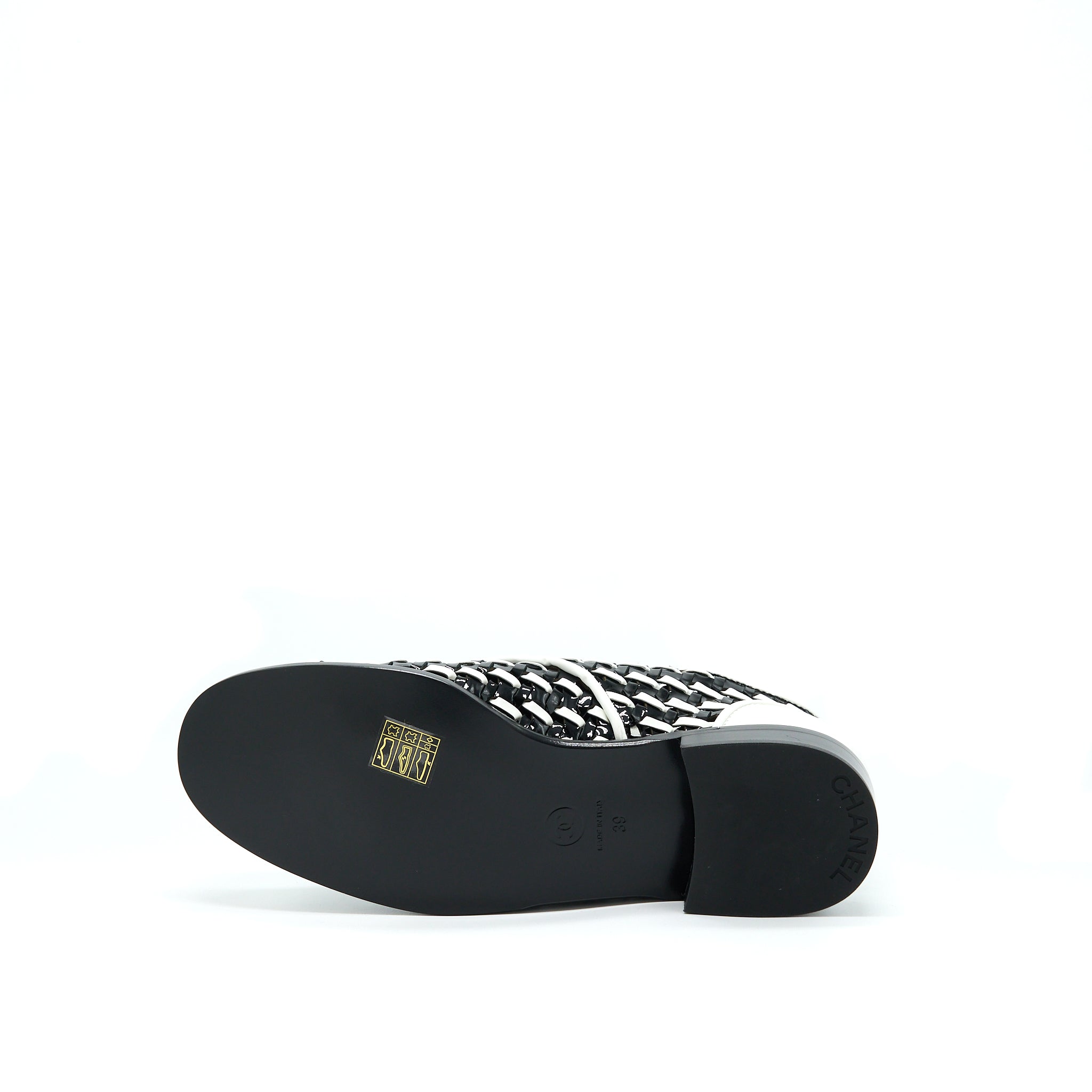 CHANEL PATENT BLACK/WHITE LOAFER