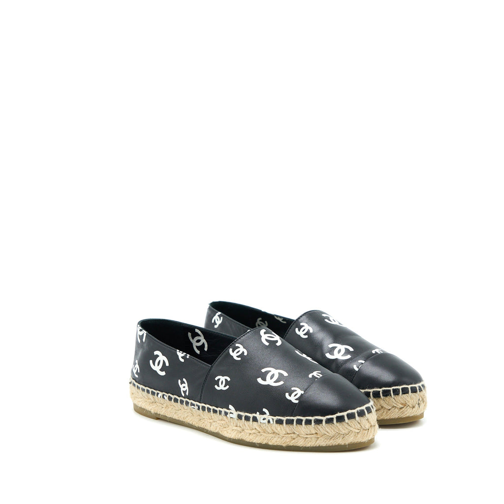 CHANEL SMALL CC LOGOS ESPADRILLES BLACK / WHITE