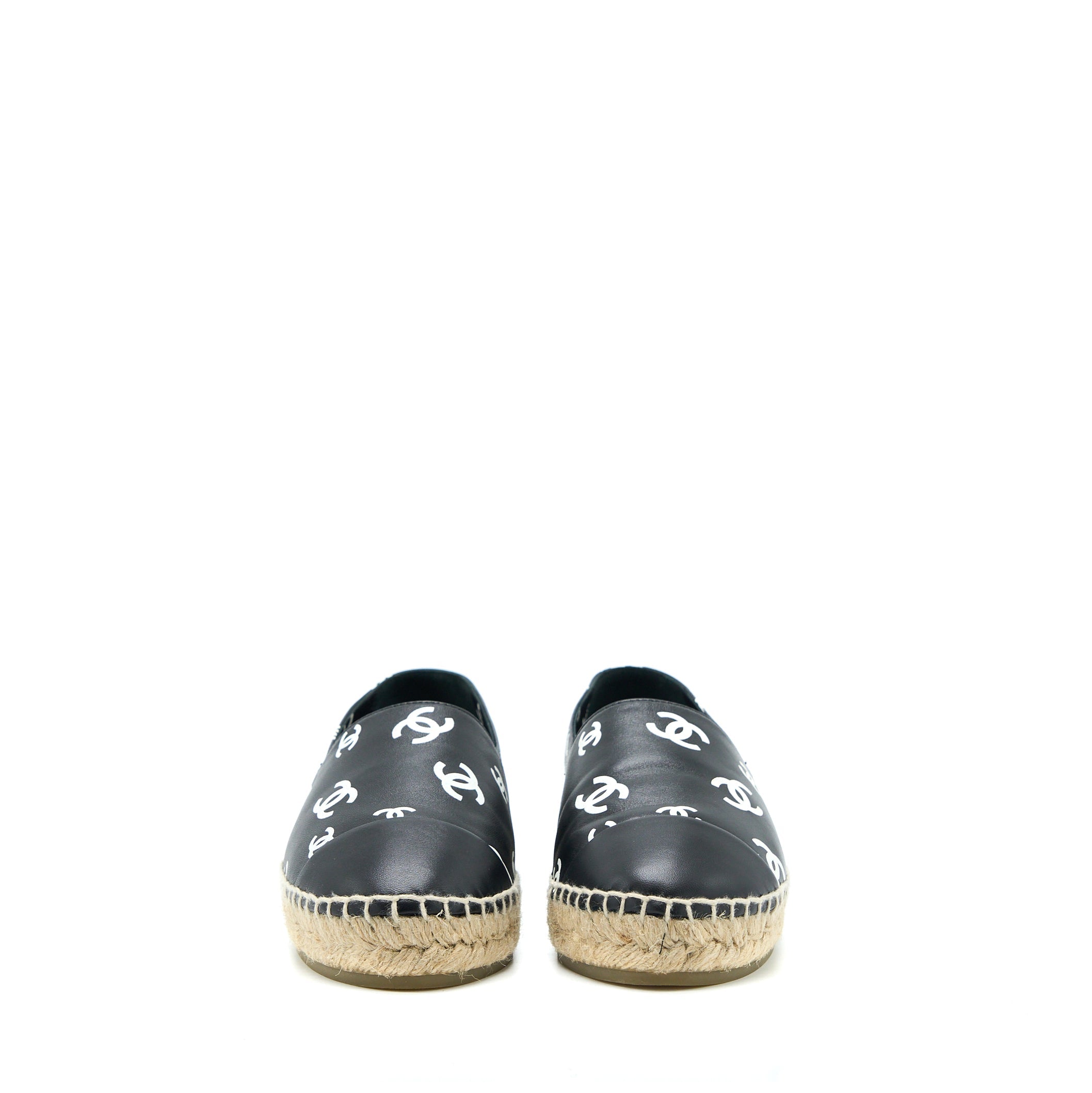 CHANEL SMALL CC LOGOS ESPADRILLES BLACK / WHITE