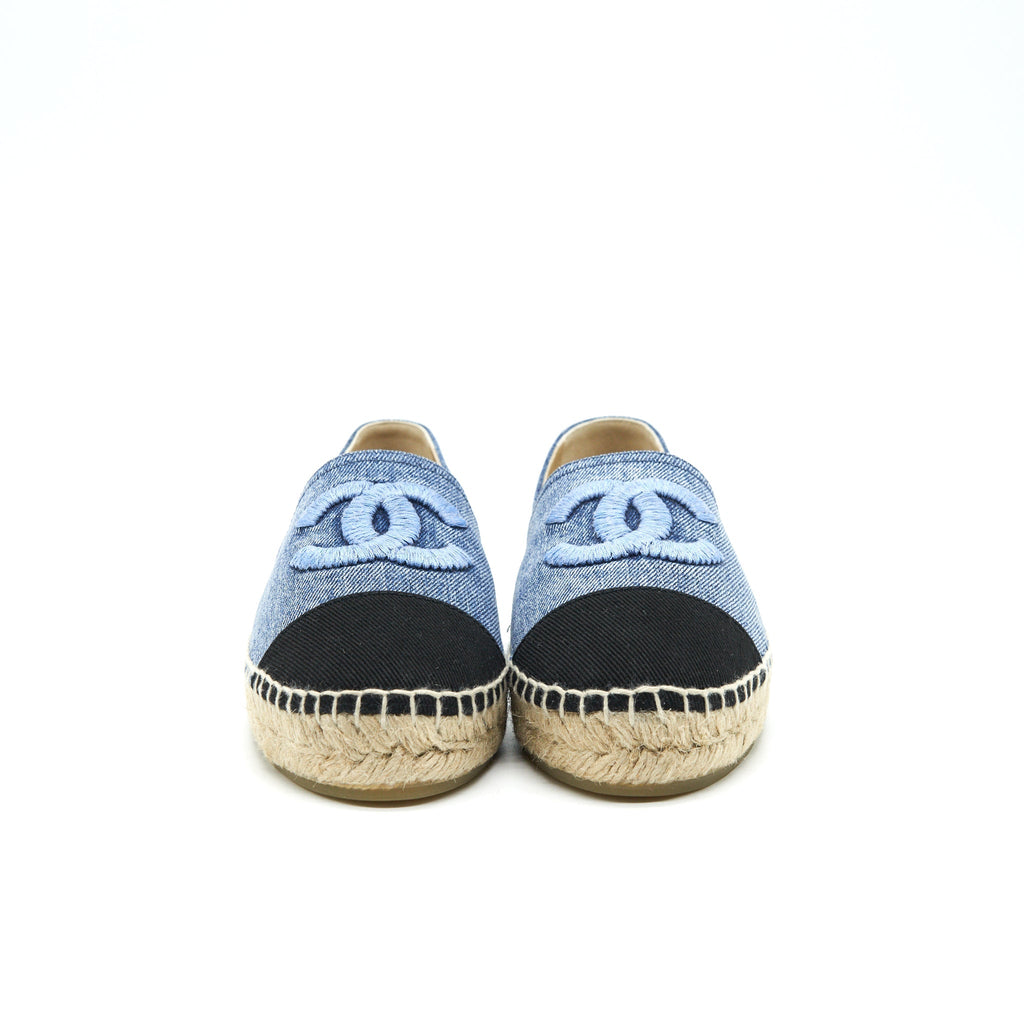 CHANEL ESPADRILLES IN DENIM AND BLACK