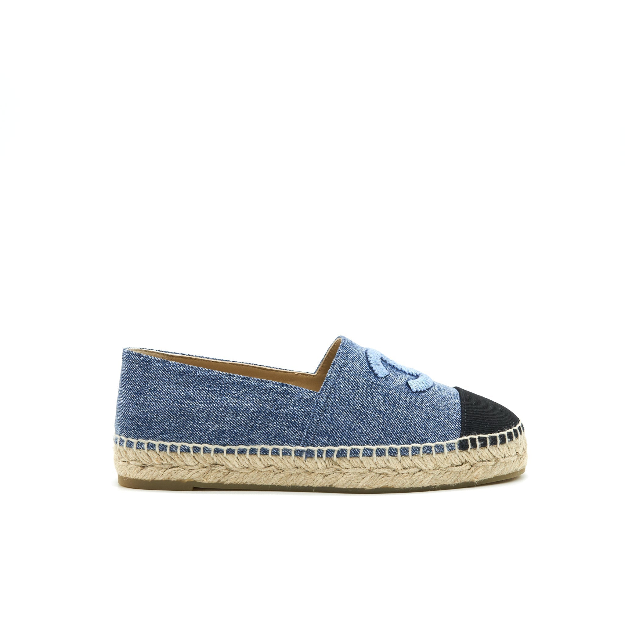 CHANEL ESPADRILLES IN DENIM AND BLACK