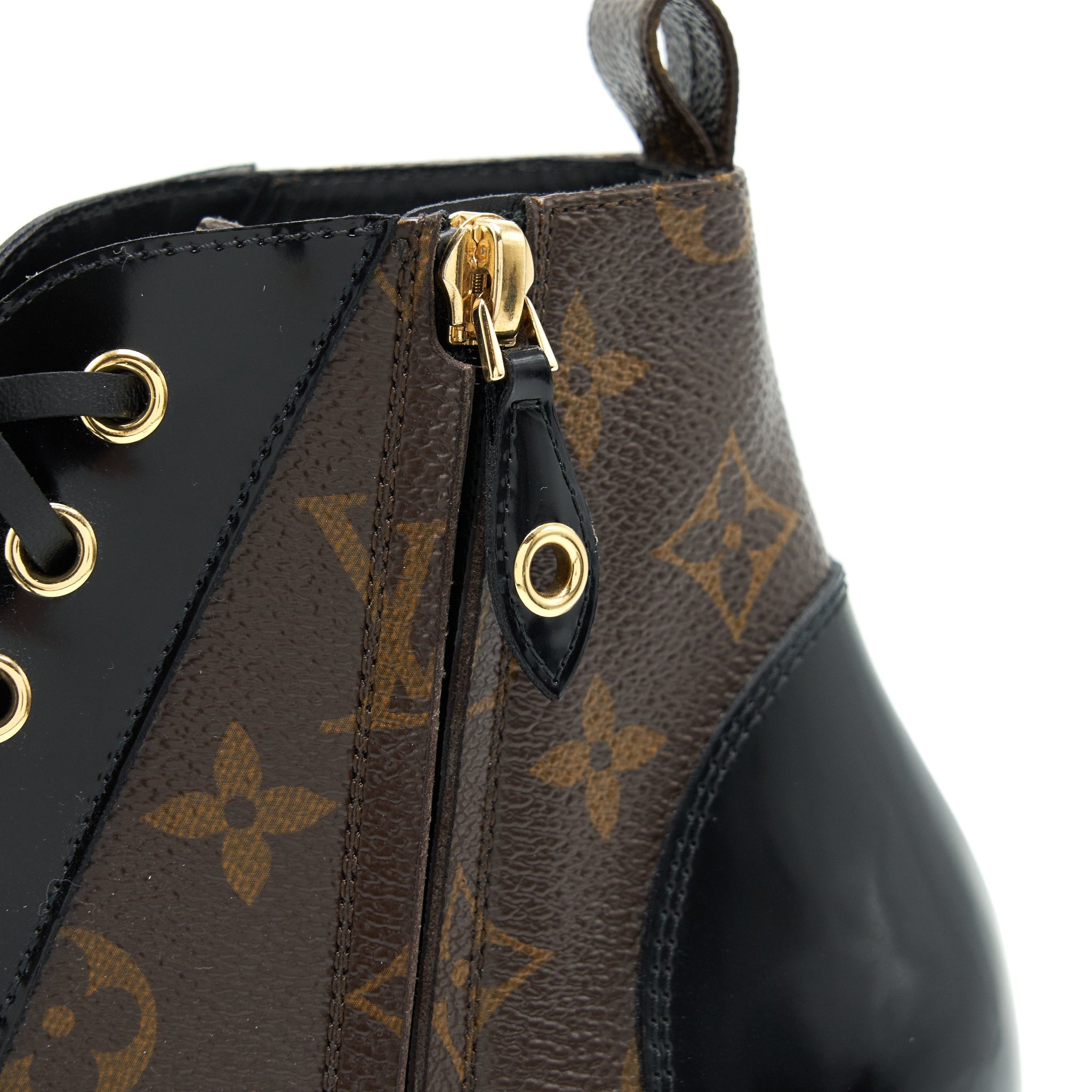LOUIS VUITTON STAR TRAIL ANKLE BOOTS