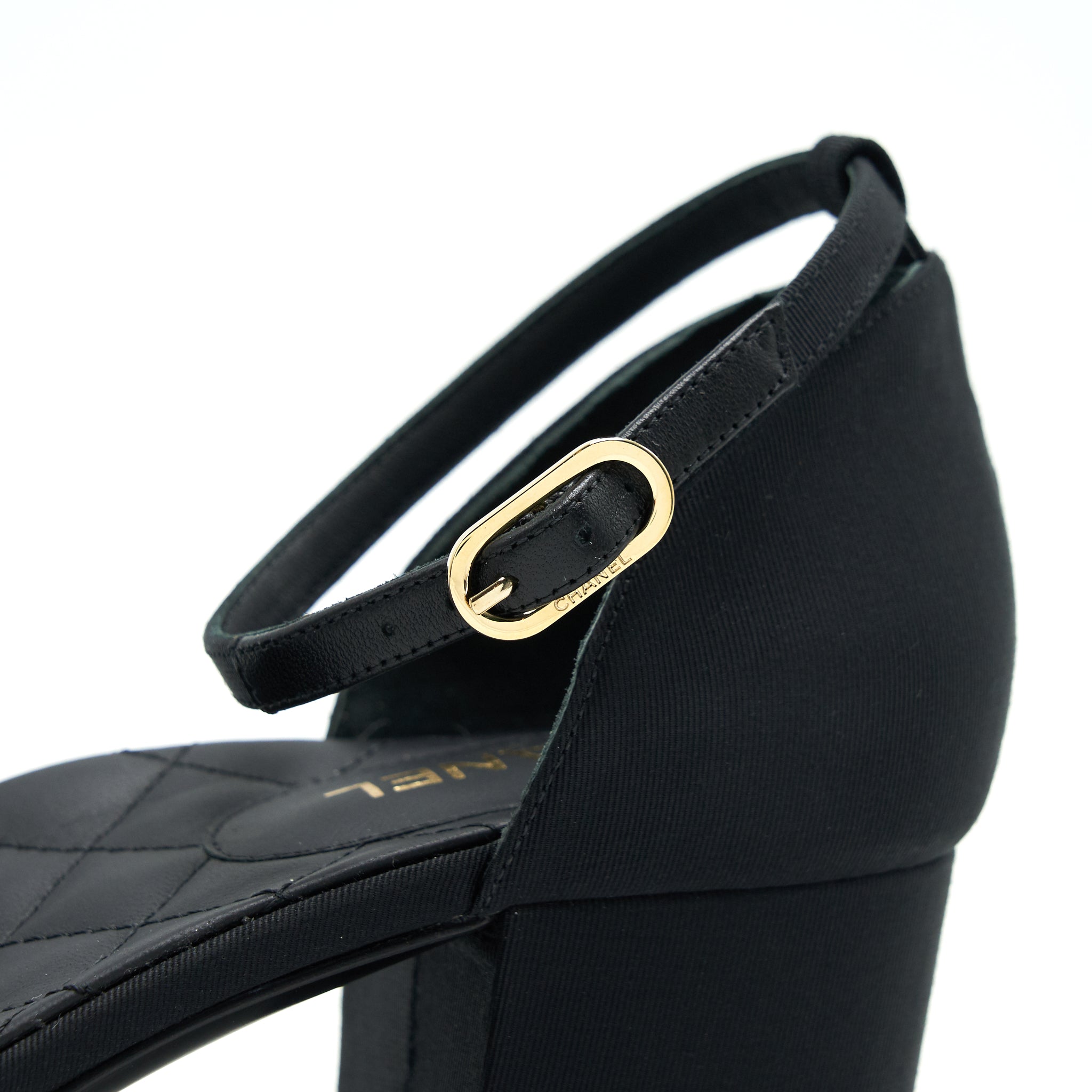 CHANEL BLACK LOW HEEL PUMPS