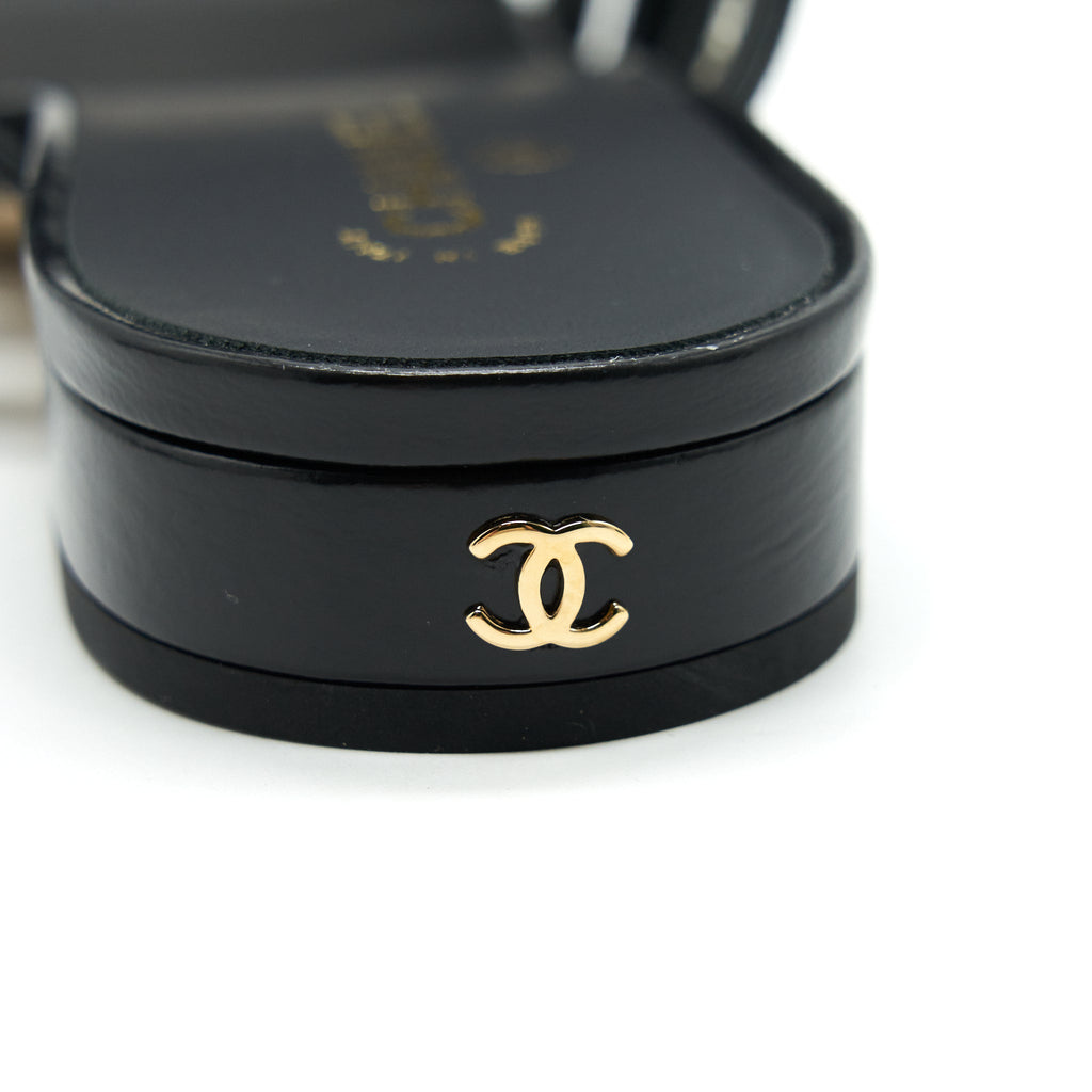 CHANEL LEATHER AND PEARL SANDAL BLACK