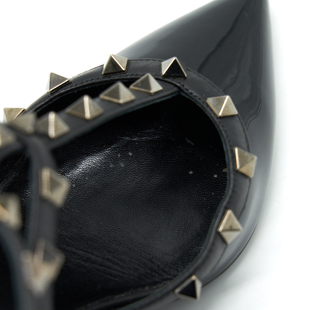 VALENTINO ROCKSTUD PATENT CAGED PUMP BLACK