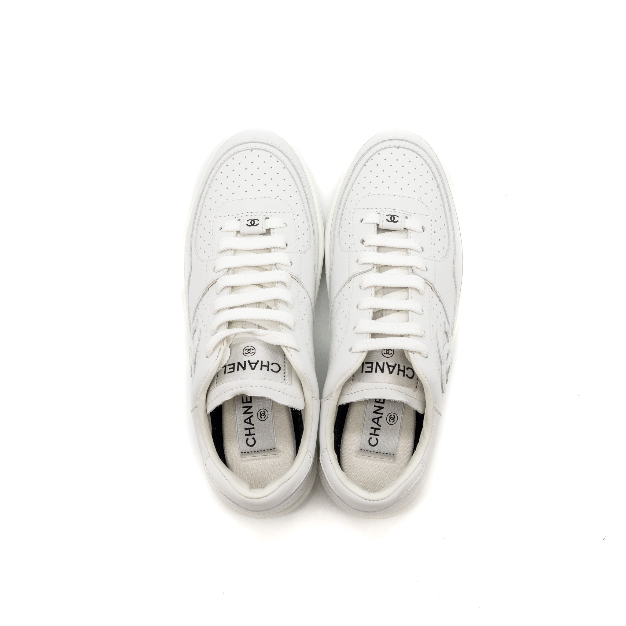 CHANEL CC LOGO SNEAKERS WHITE