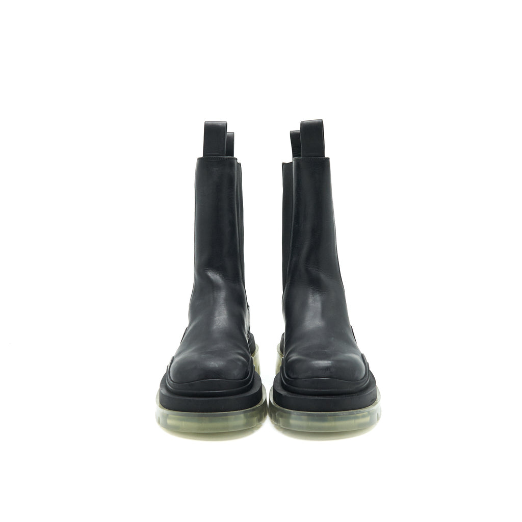 BOTTEGA VENETA TIRE RUBBER-TRIMMED LEATHER CHELSEA BOOTS