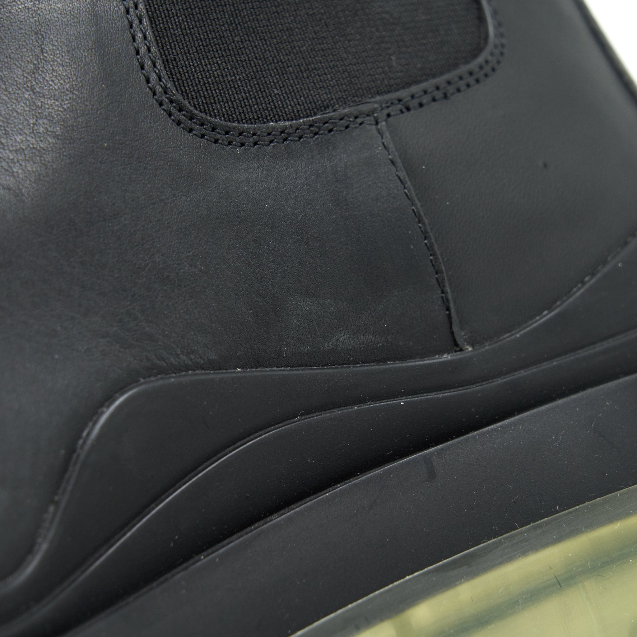 BOTTEGA VENETA TIRE RUBBER-TRIMMED LEATHER CHELSEA BOOTS