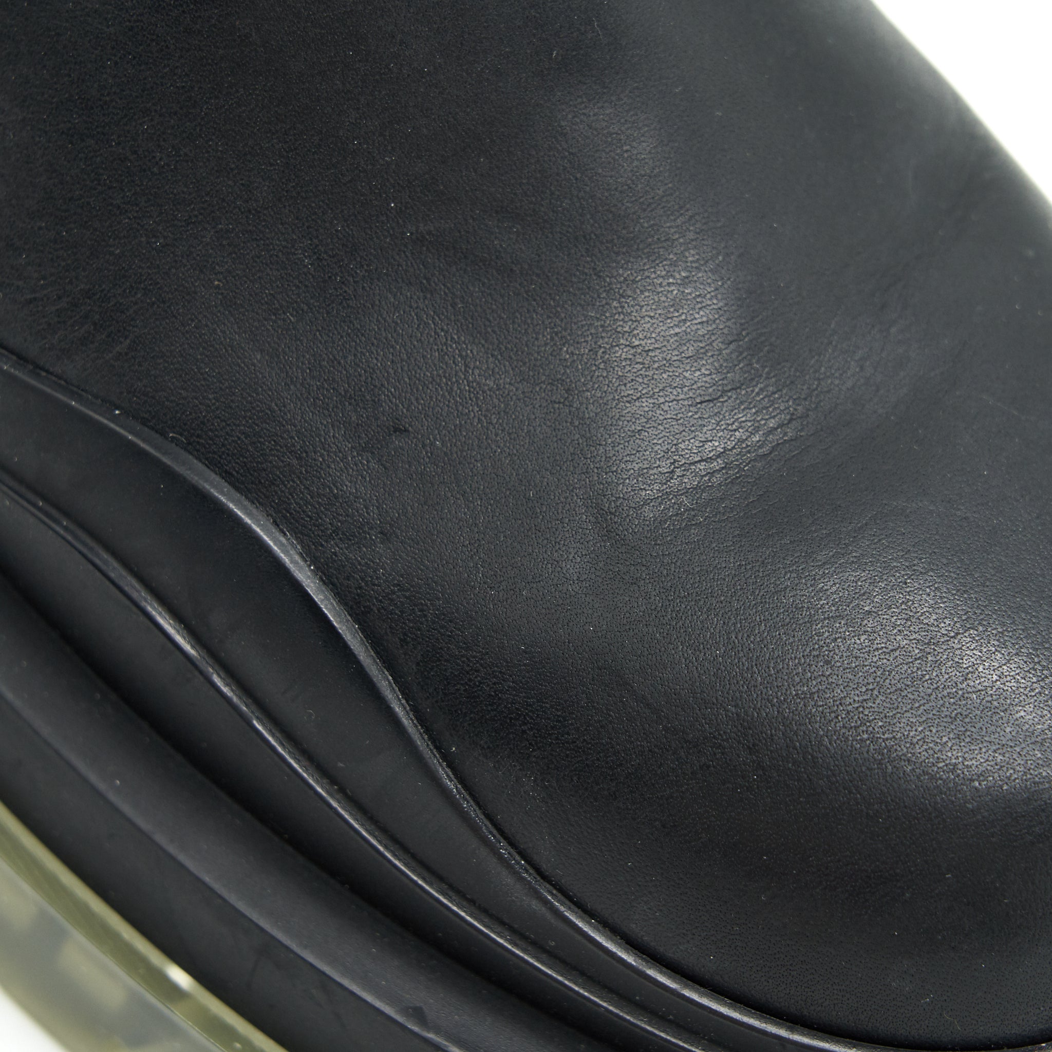 BOTTEGA VENETA TIRE RUBBER-TRIMMED LEATHER CHELSEA BOOTS