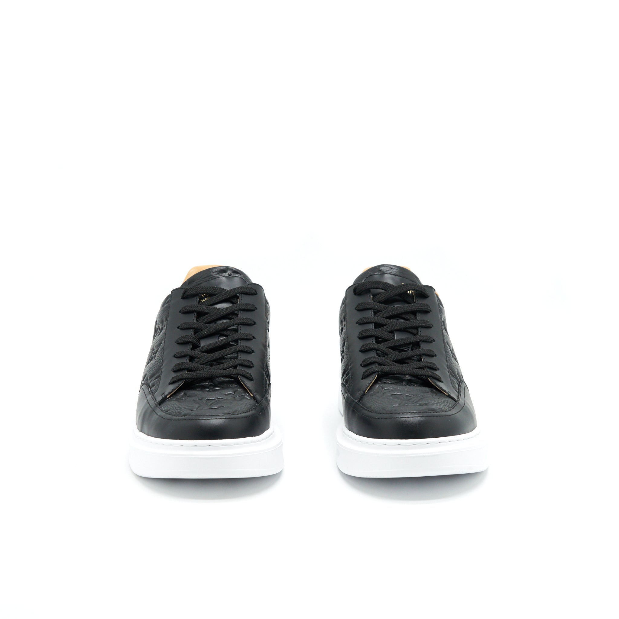 LOUIS VUITTON BLACK LEATHER SNEAKERS