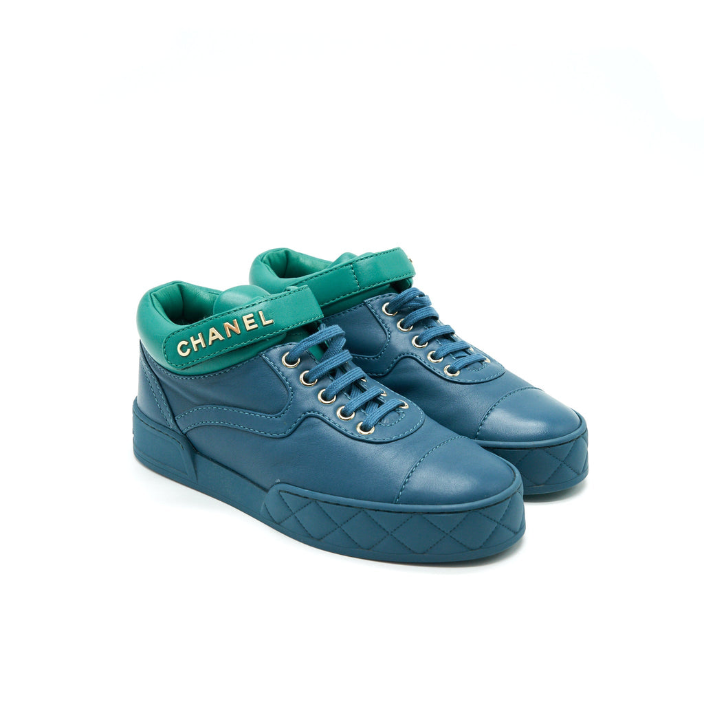 CHANEL SNEAKERS IN BLUE GREEN