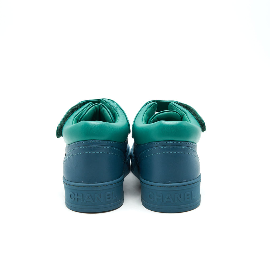 CHANEL SNEAKERS IN BLUE GREEN