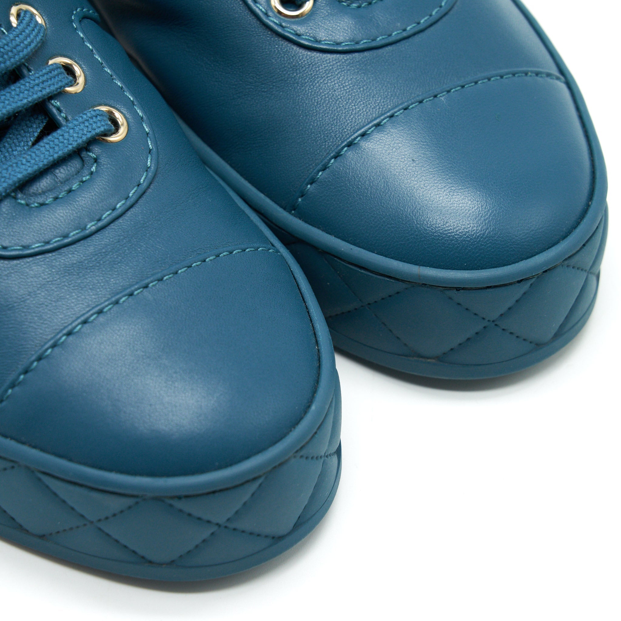 CHANEL SNEAKERS IN BLUE GREEN