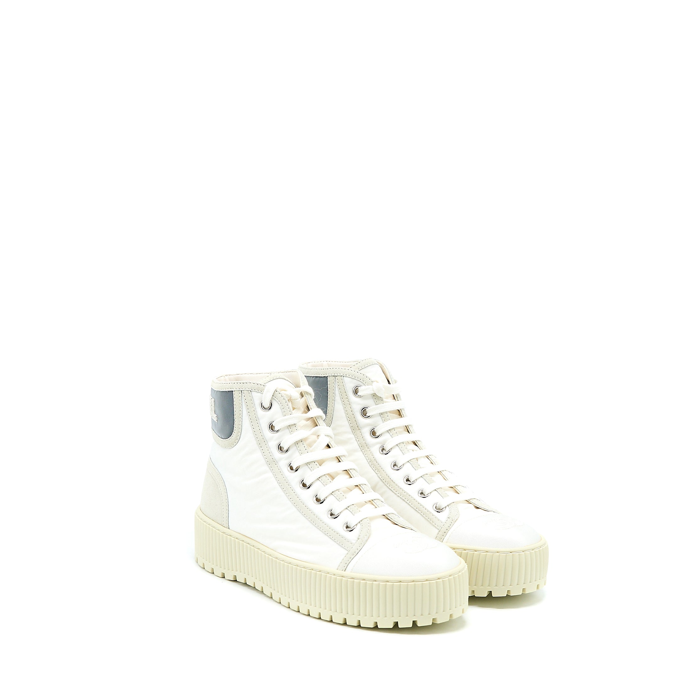 CHANEL HIGH TOP SNEAKER SUEDE/FABRIC WHITE/LIGHT GREY