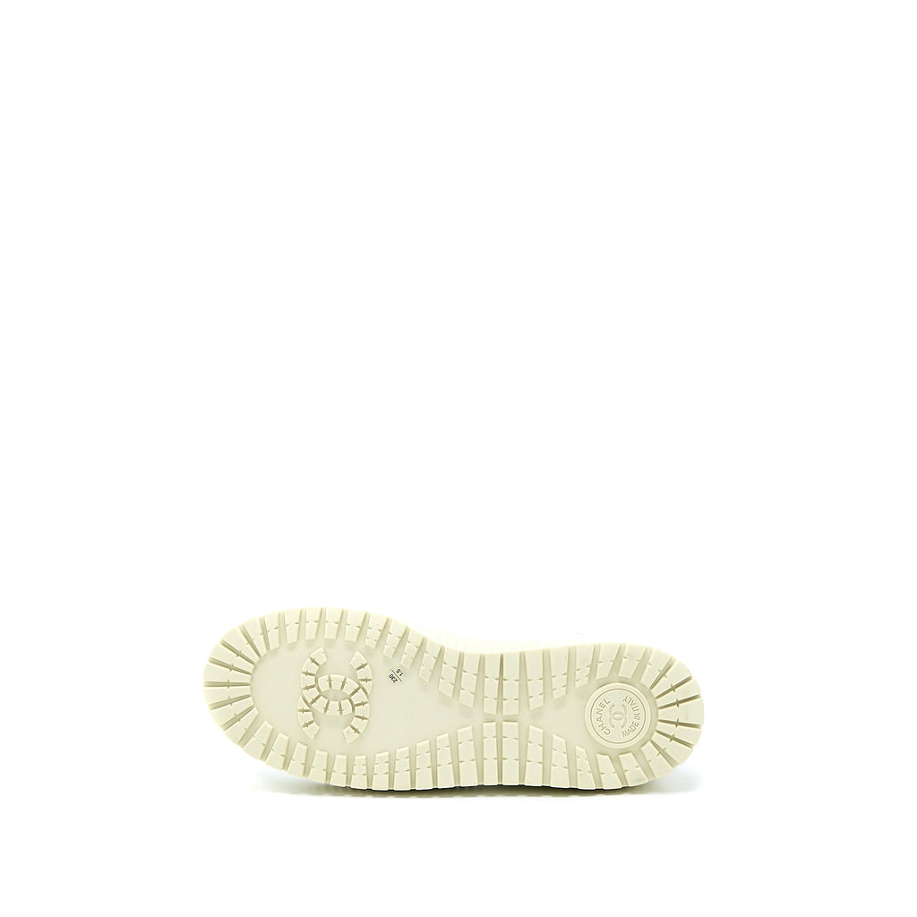 CHANEL HIGH TOP SNEAKER SUEDE/FABRIC WHITE/LIGHT GREY