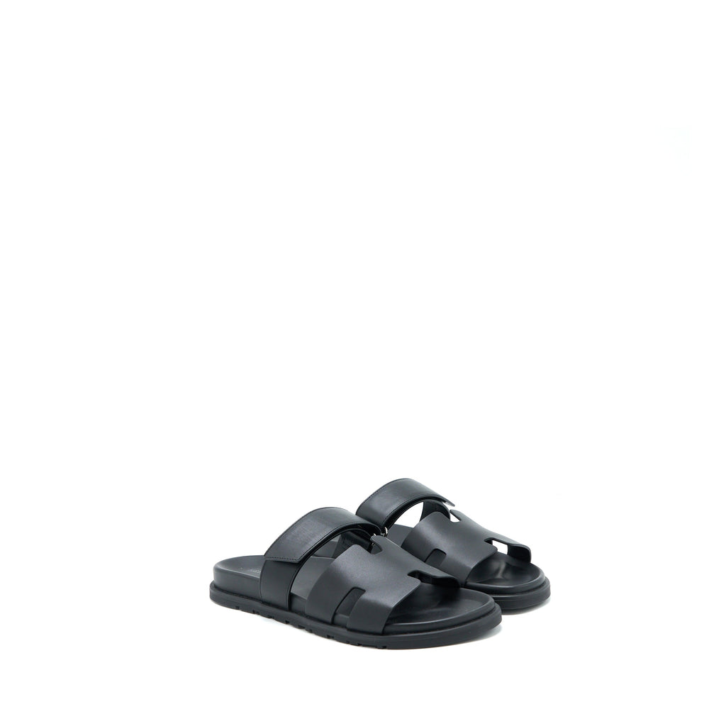 HERMES CHYPRE SANDALS BLACK