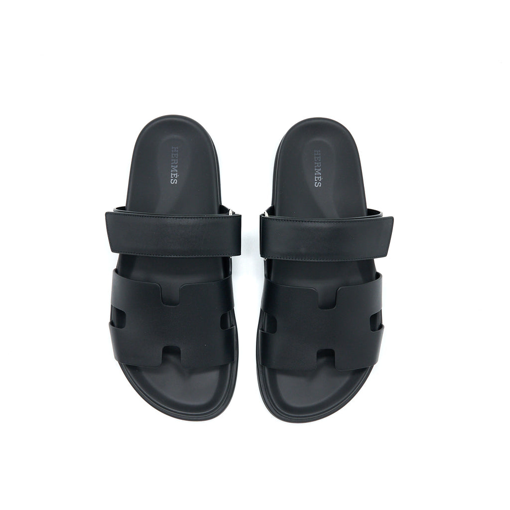 HERMES CHYPRE SANDALS BLACK