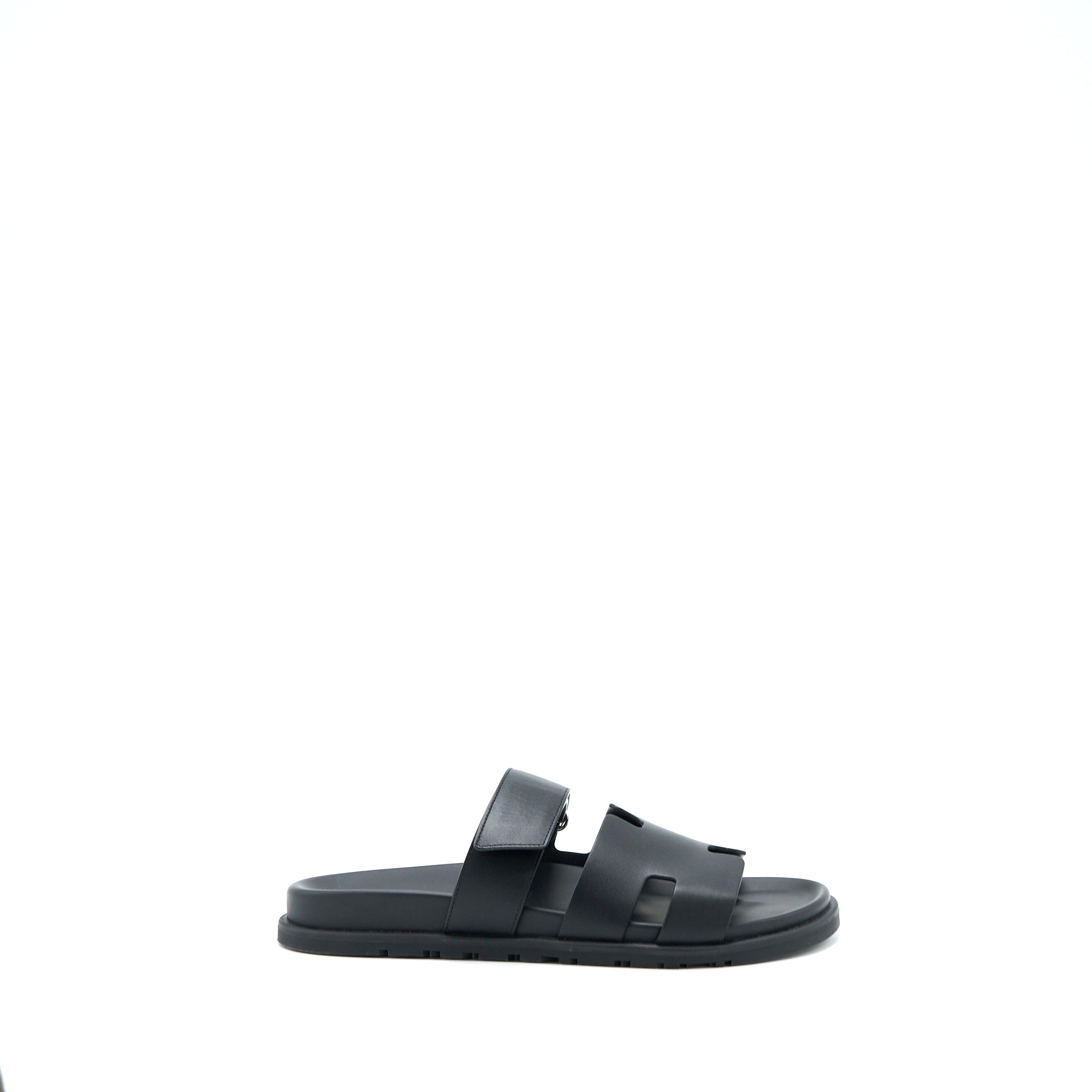 HERMES CHYPRE SANDALS BLACK