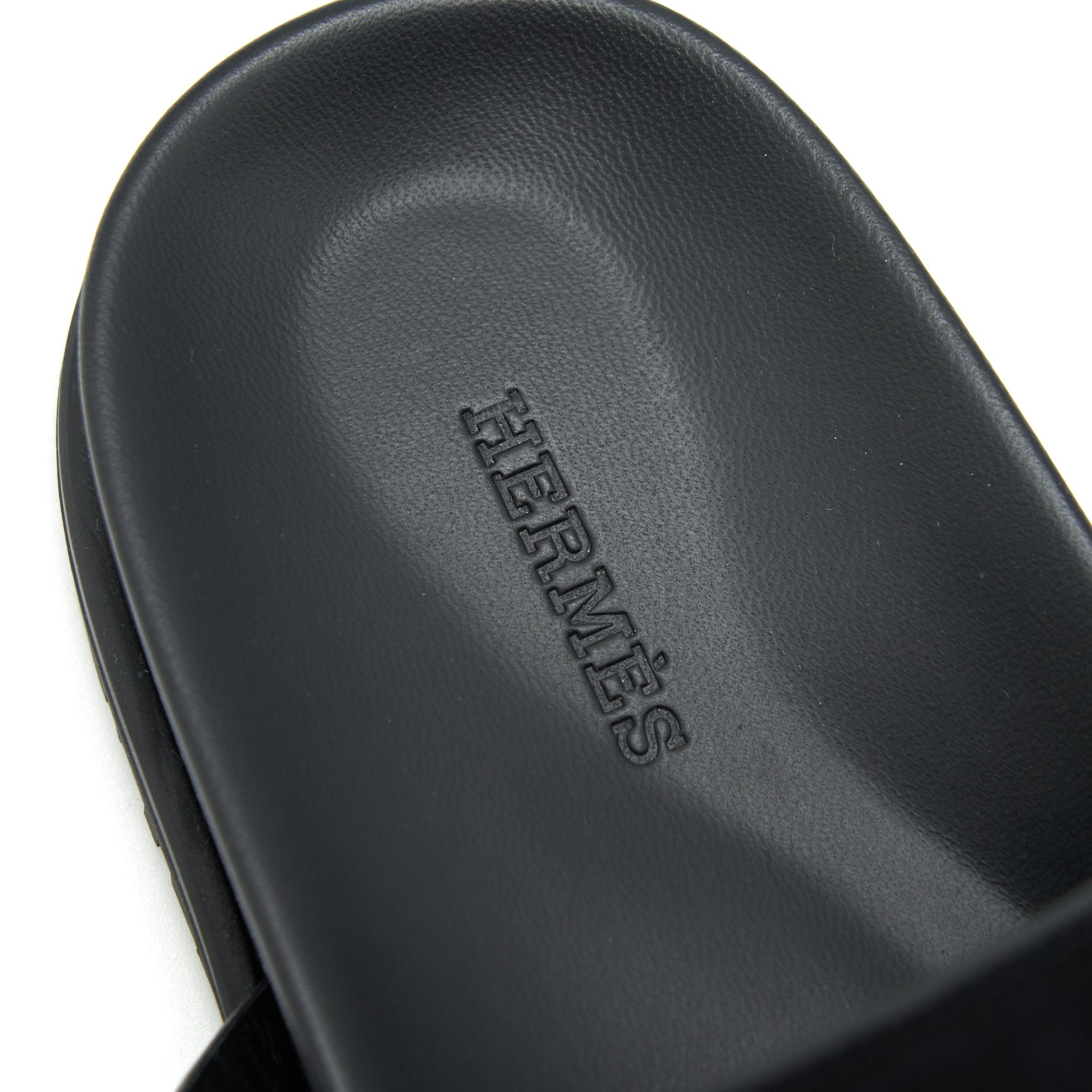 HERMES CHYPRE SANDAL BLACK