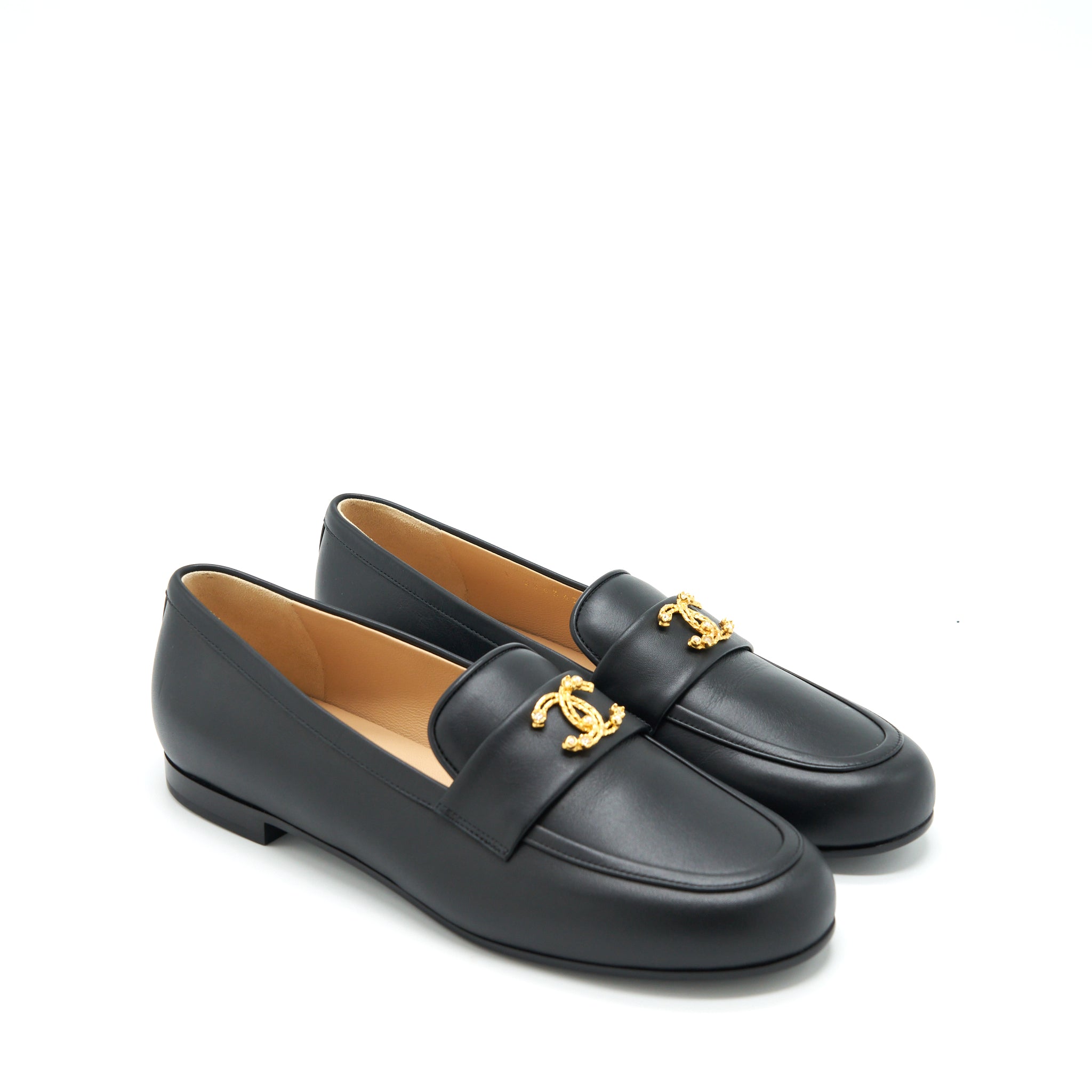 CHANEL DETAILED CC LOGO LOAFER BLACK GHW