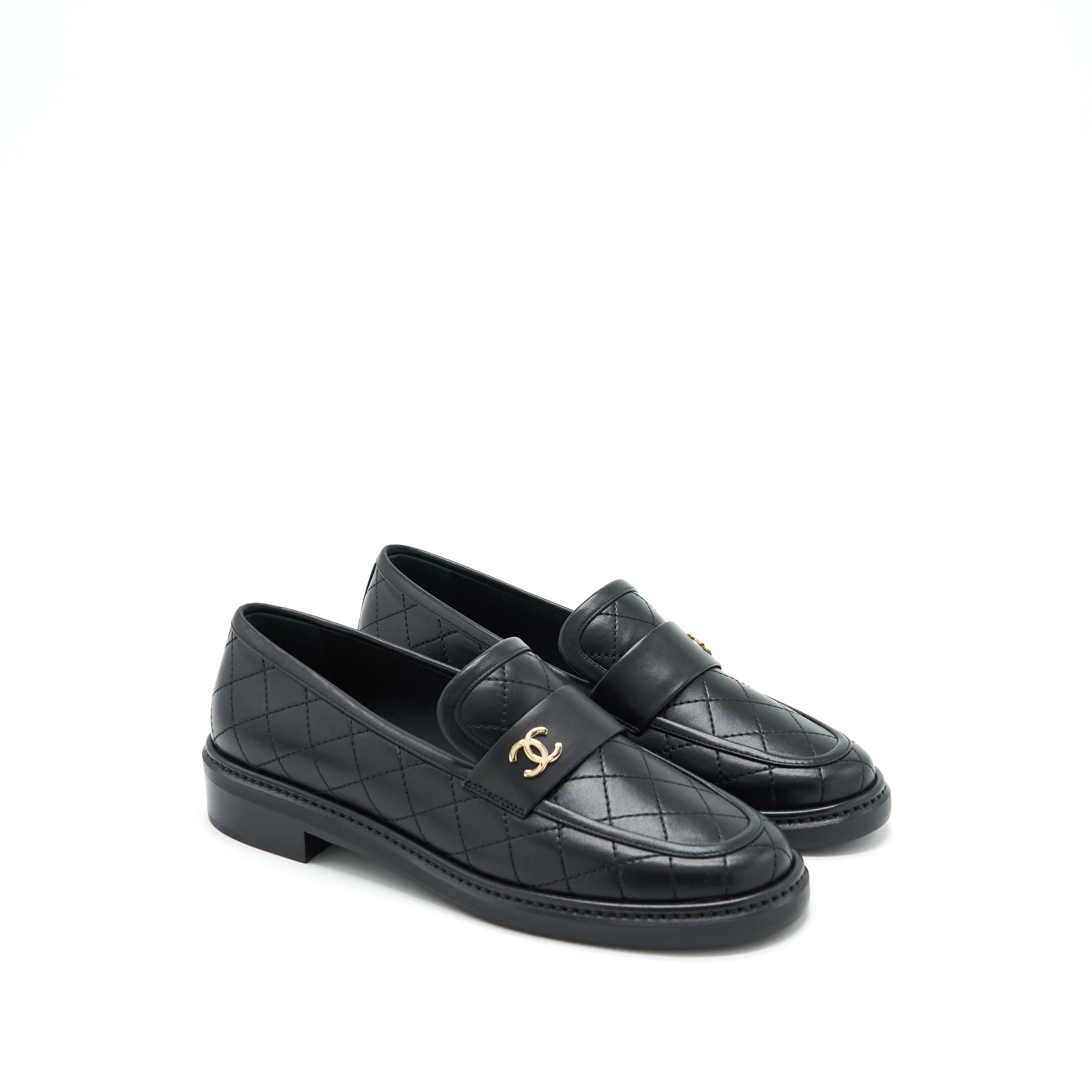 CHANEL QUILTED LEATHER WITH CC LOGO LOAFER BLACK LGHW