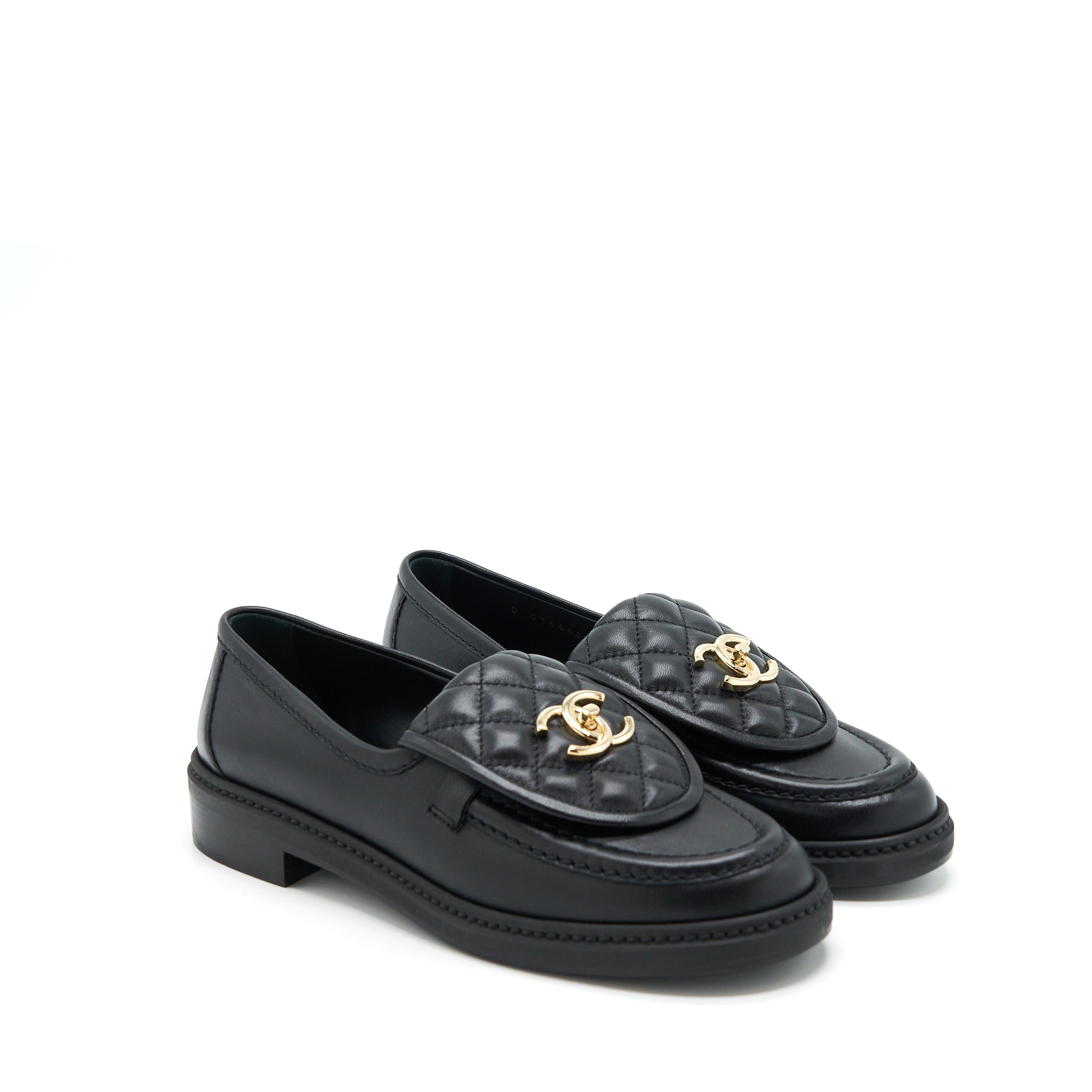 CHANEL 22S QUILTED CC LOGO LOAFER BLACK LGHW