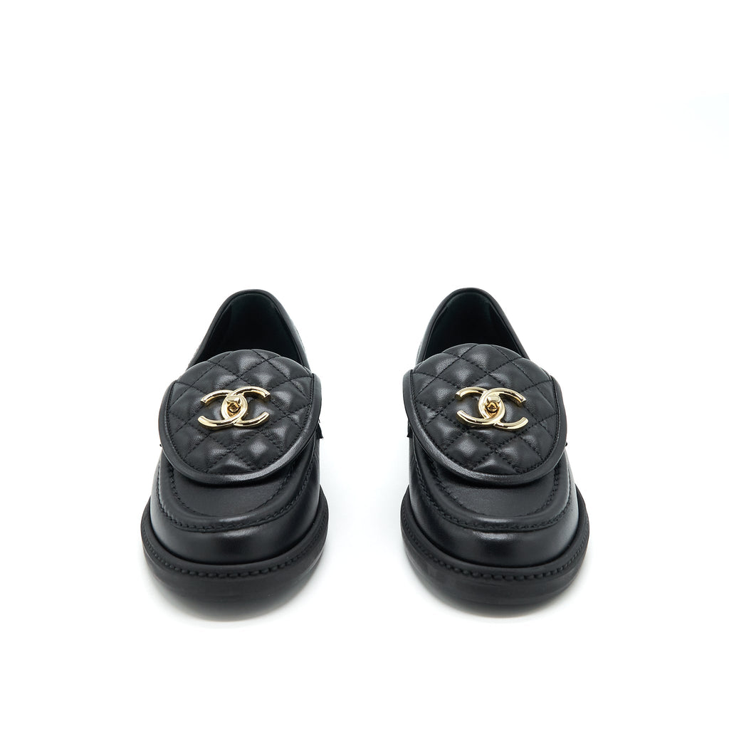 CHANEL 22S QUILTED CC LOGO LOAFER BLACK LGHW