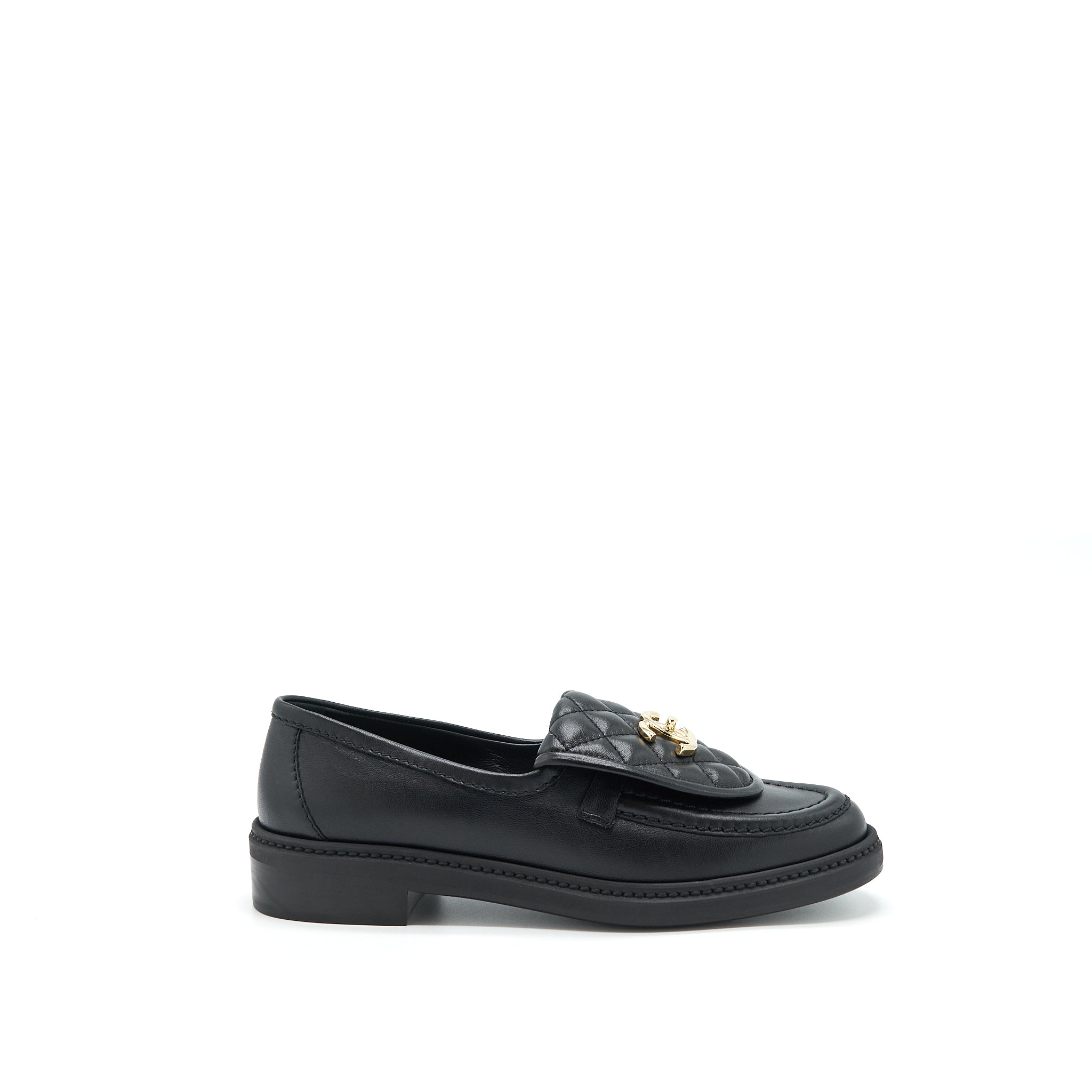 CHANEL 22S QUILTED CC LOGO LOAFER BLACK LGHW