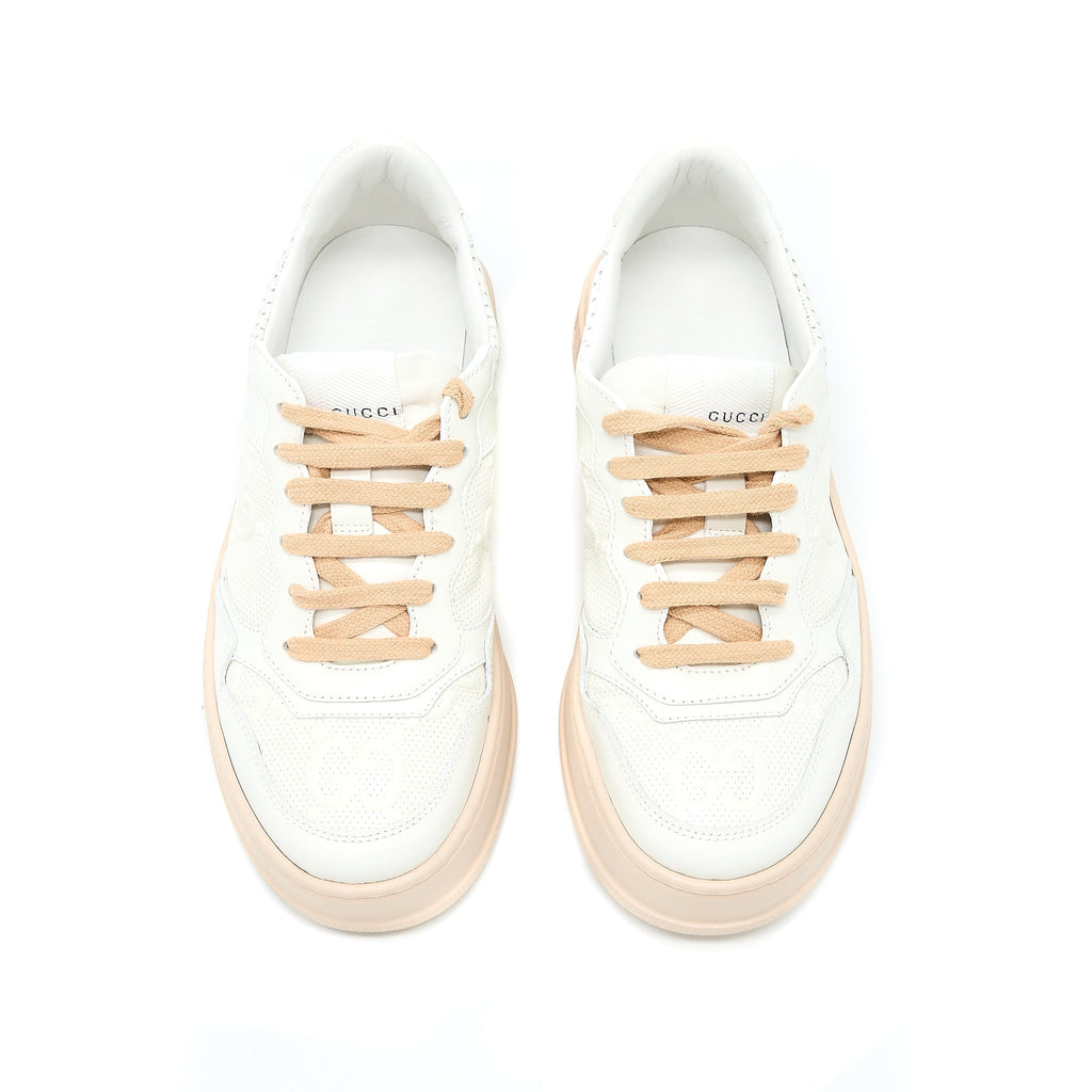 GUCCI WOMEN’S GG EMBOSSED SNEAKER WHITE/PINK