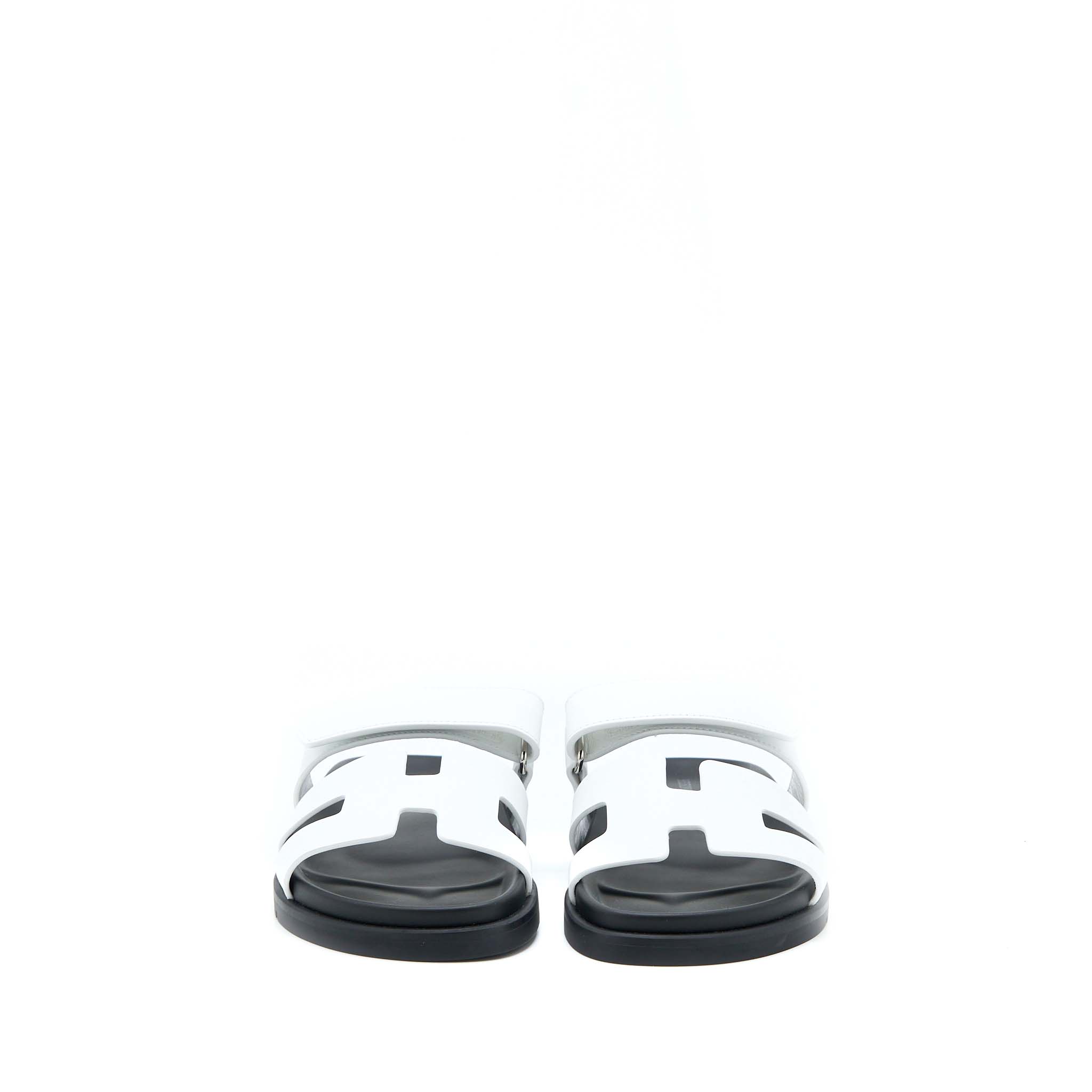 HERMES CHYPRE SANDALS CALFSKIN WHITE