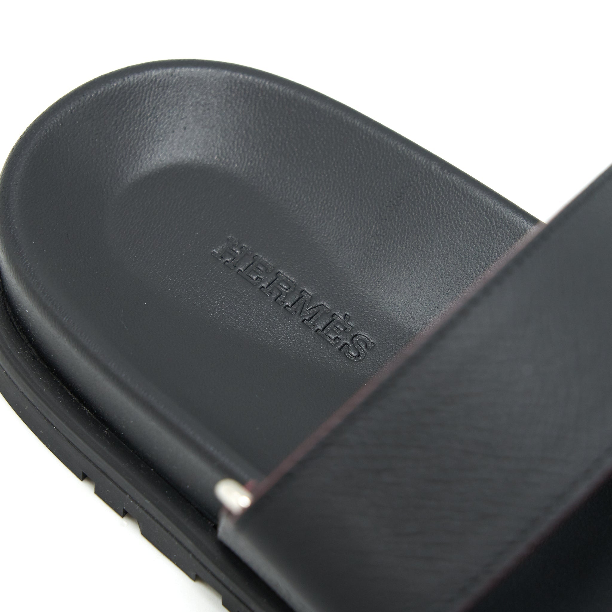 HERMES MAN'S CHYPRE SANDLE BLACK