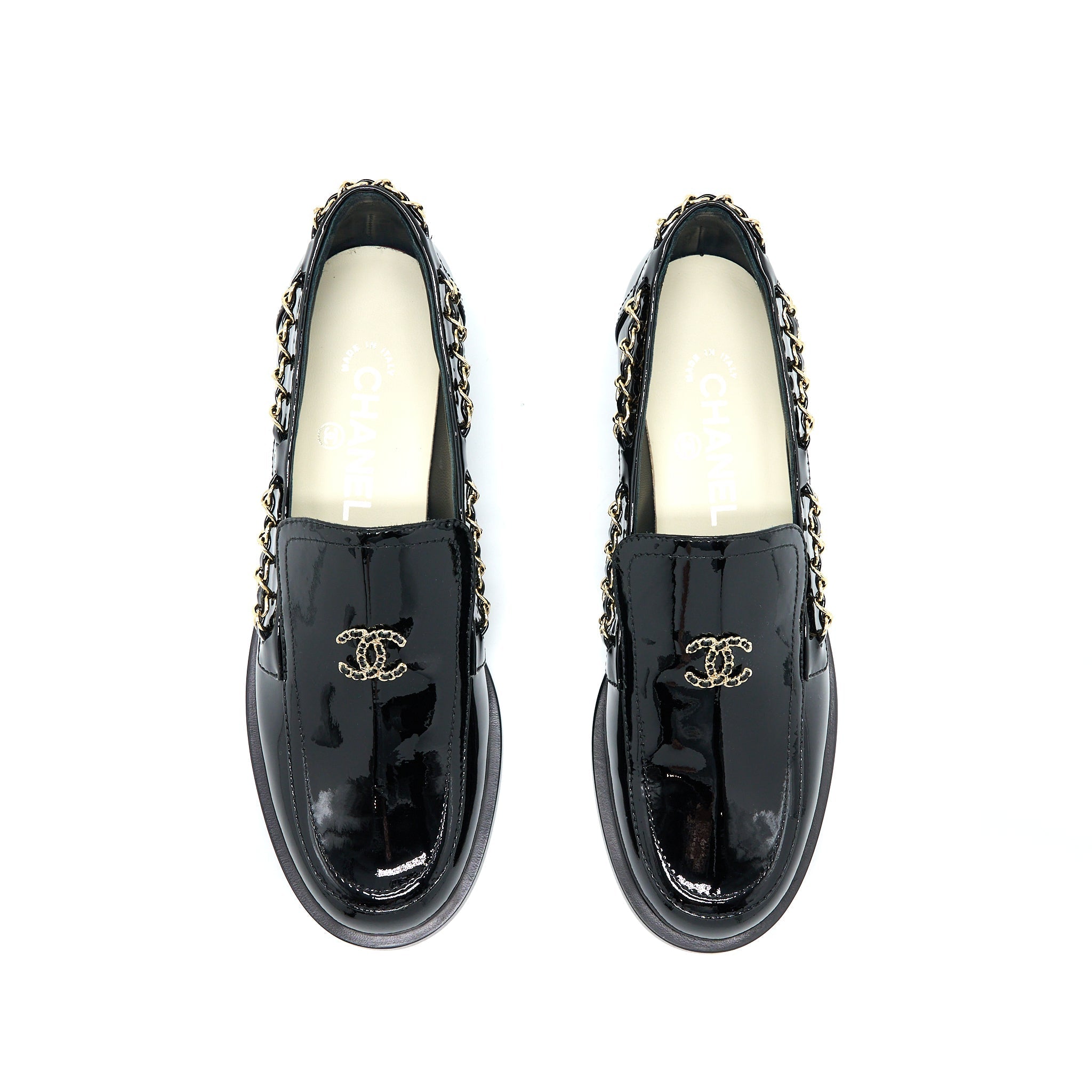 CHANEL CC LOGO FLATS CHAIN LOAFERS PATENT BLACK